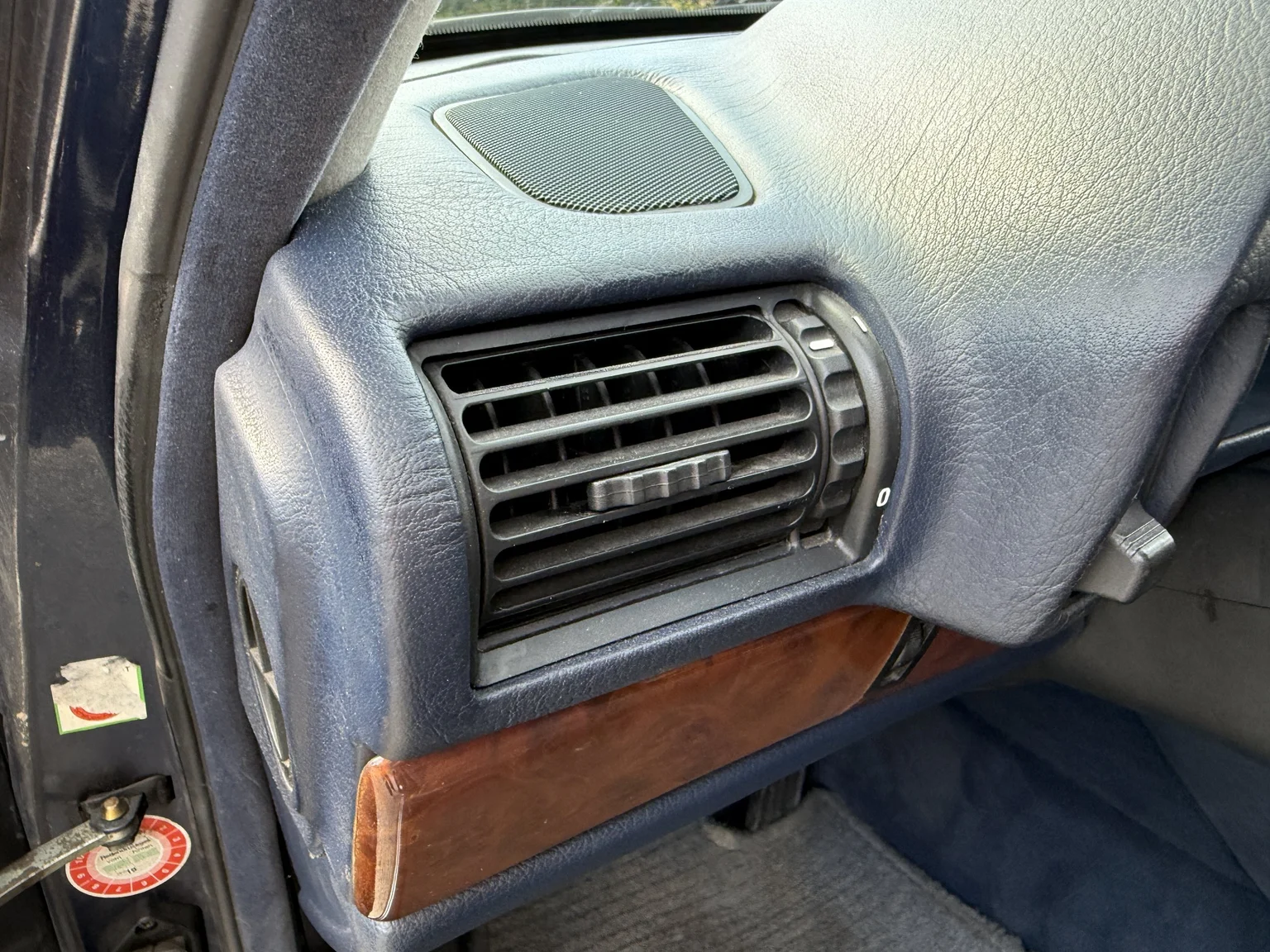 Innenraumfoto von 1990 BMW 750i (21)