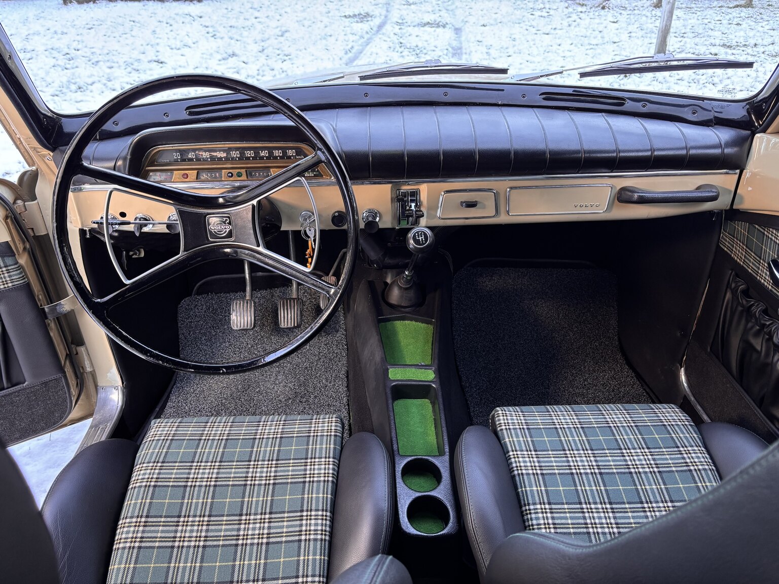 Interior image of 1965 Volvo Amazon