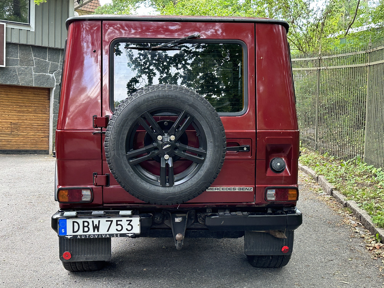 Exterior image of 1986 Mercedes 280 GE (4)