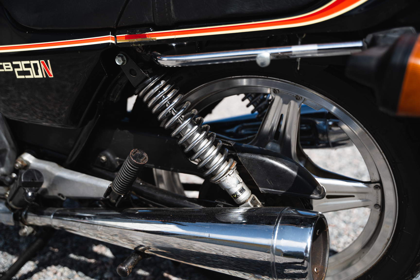 Image of 1981 Honda CB250N mechanics