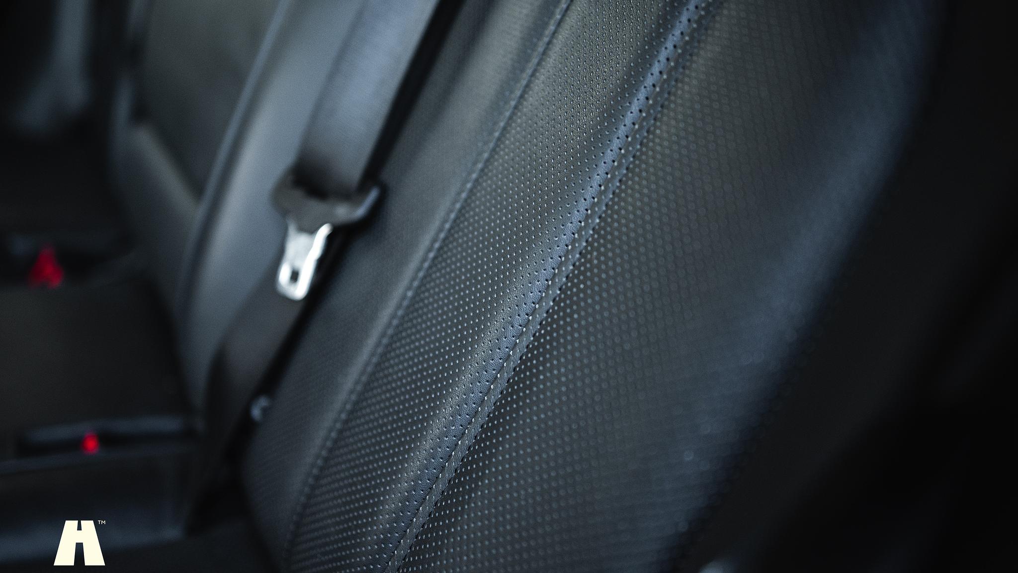 Interior image of 2012 Land Rover Range Rover Westminster TDV8 (L322)