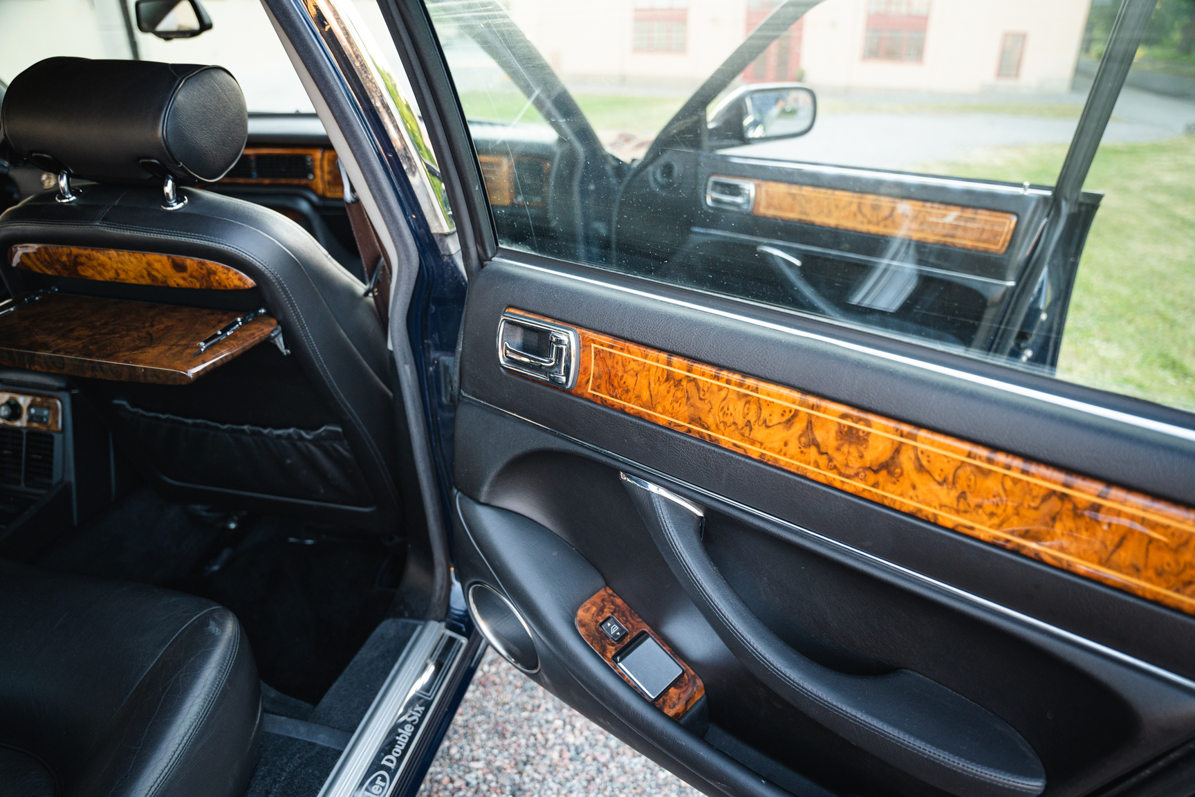 Interior image of 1995 Jaguar XJ Double SIX