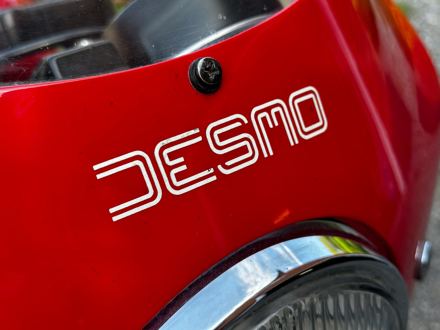 Exterior image of 1983 Ducati 900 Mike Hailwood Replica