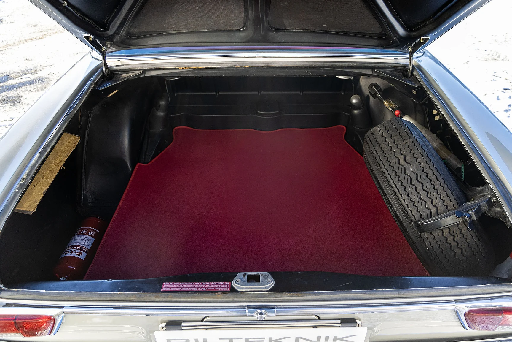 Innenraumfoto von 1970 Mercedes-Benz  280 SE 3.5 Coupé (24)