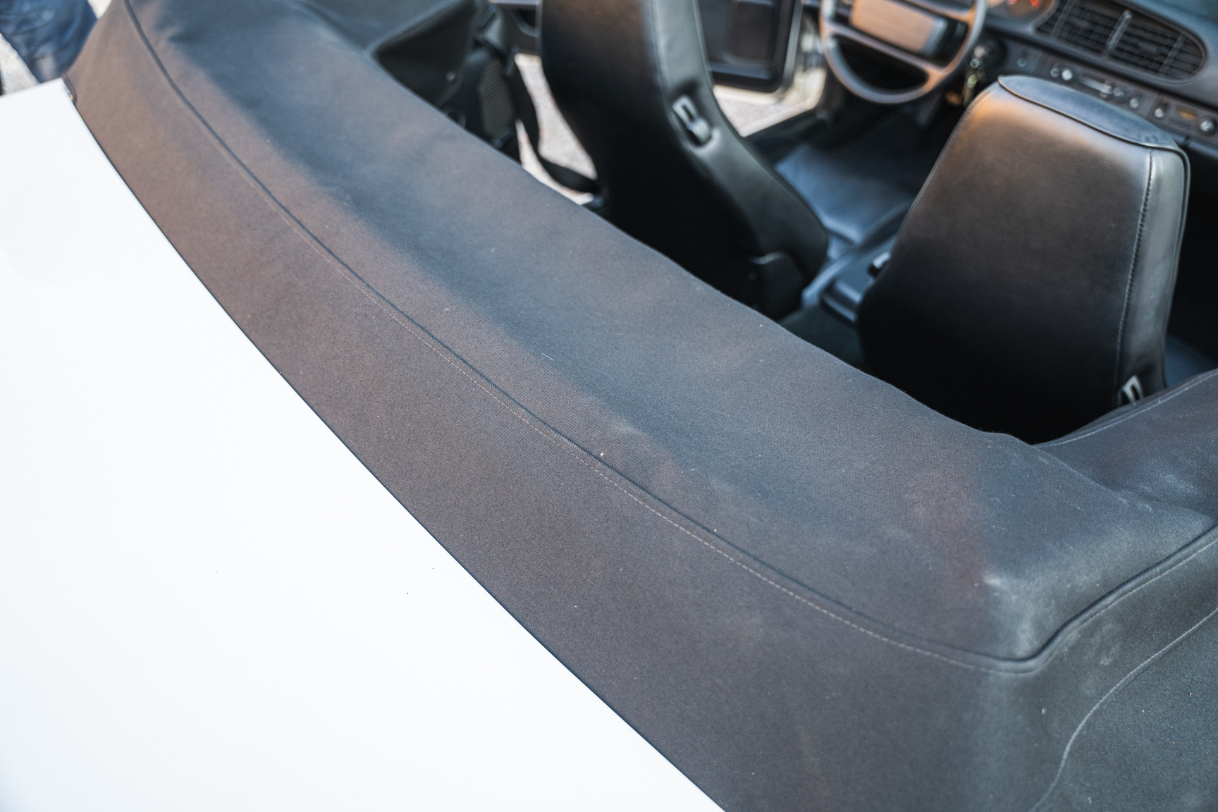 Innenraumfoto von 1991 Porsche 944 Turbo Cabriolet