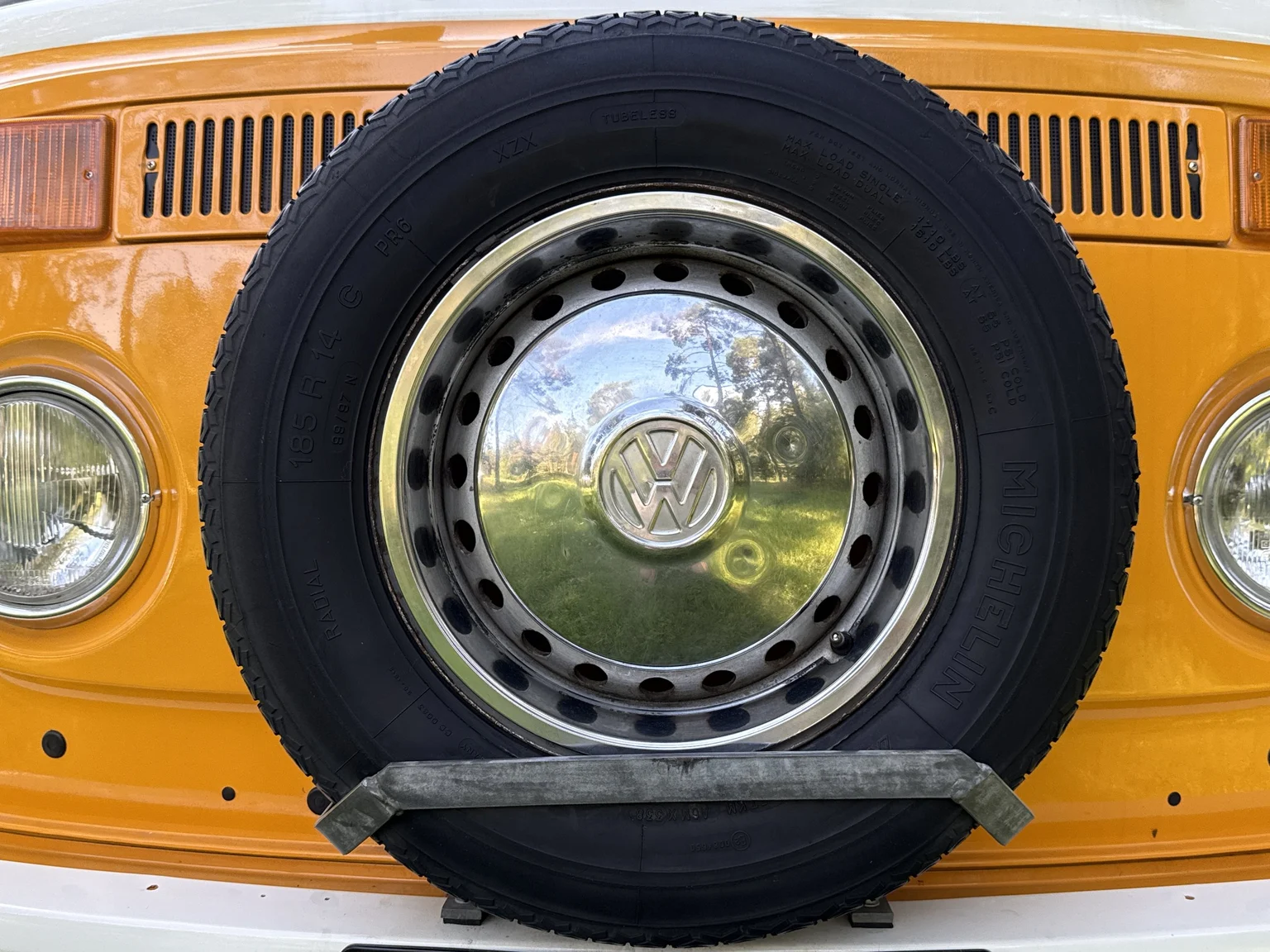 Aussenfoto 1975 Volkswagen Transporter Campervan (19)