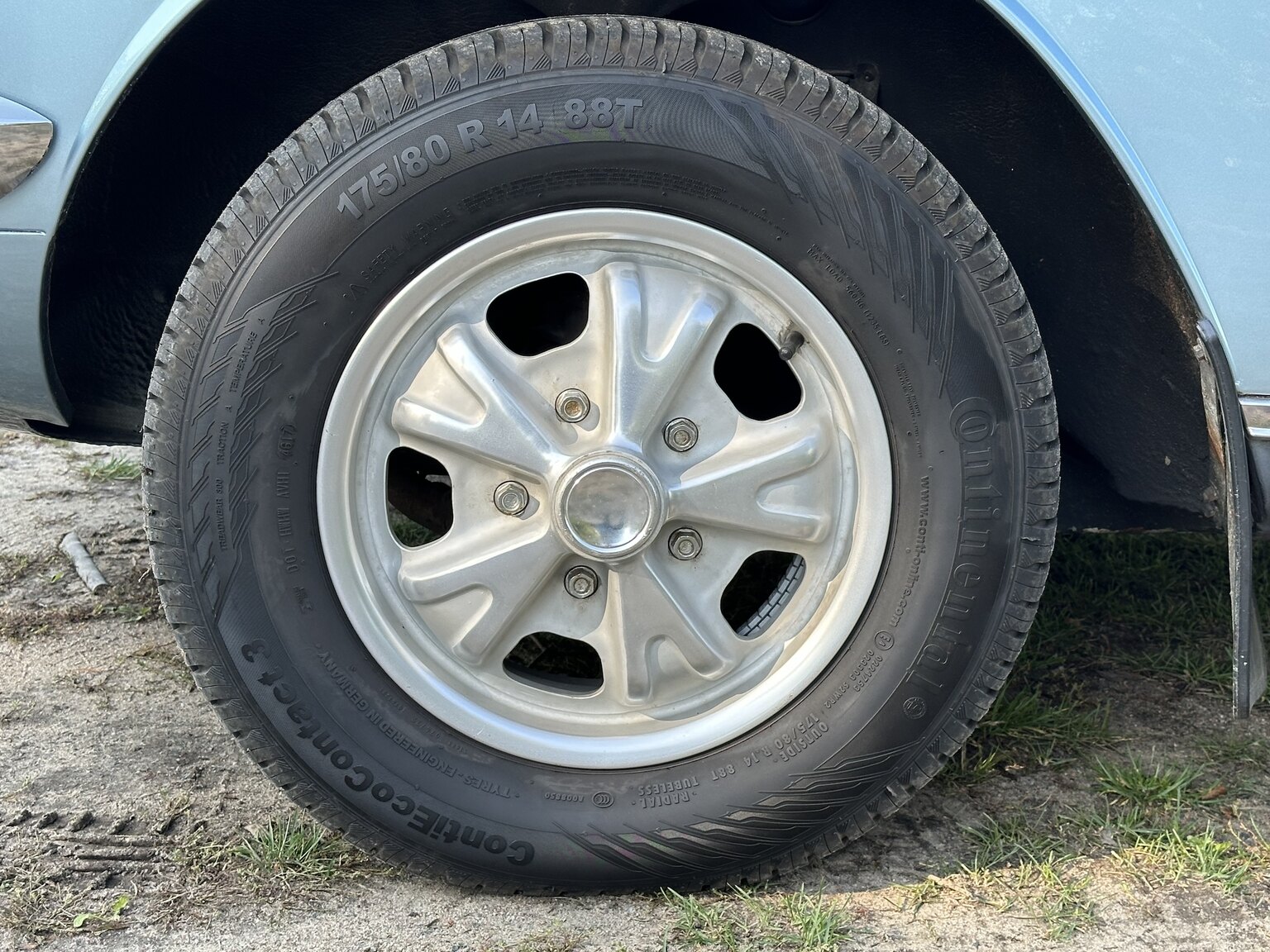 Exterior image of 1975 NSU RO 80