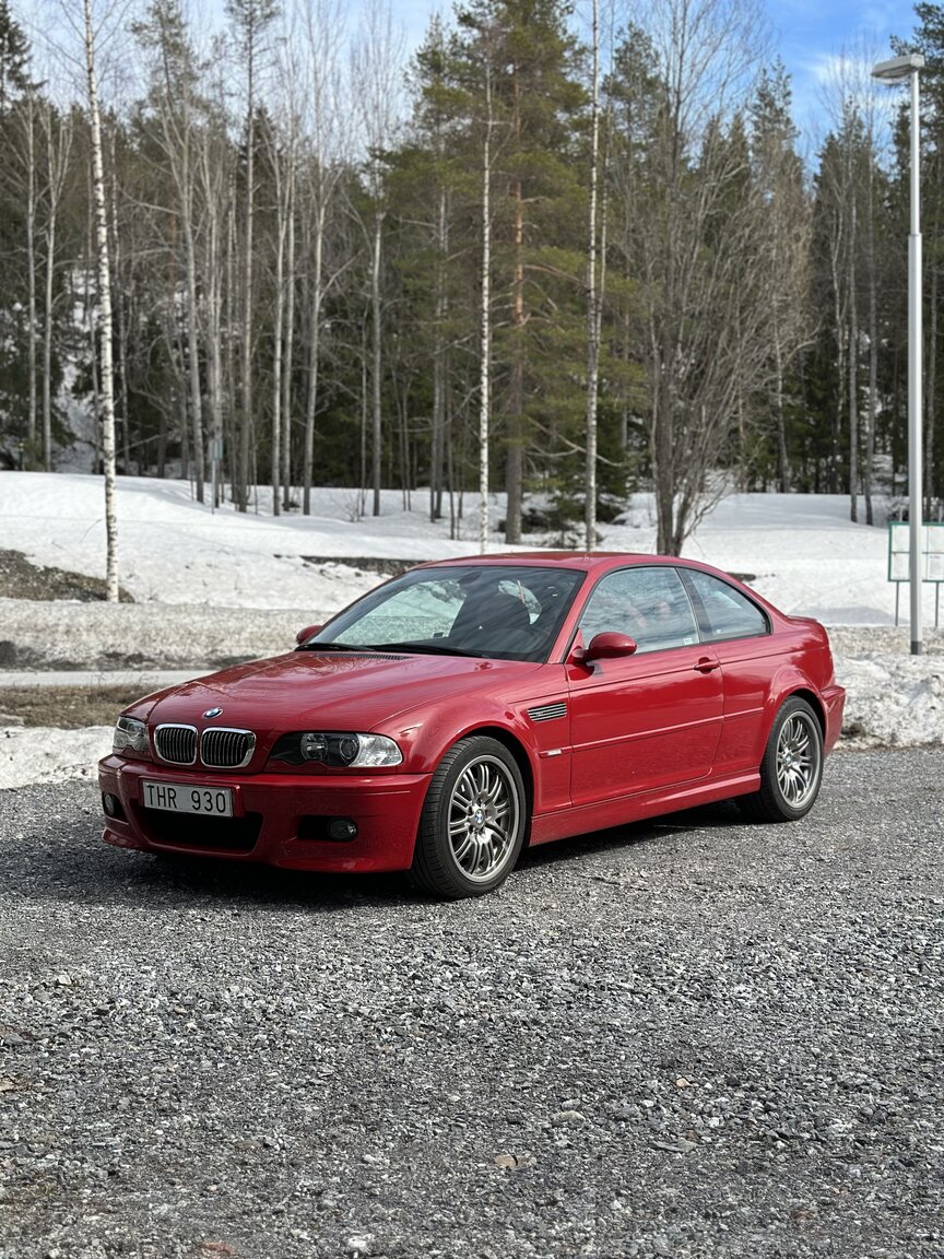 Exteriörbild på 2002 BMW M3 Coupé (2)
