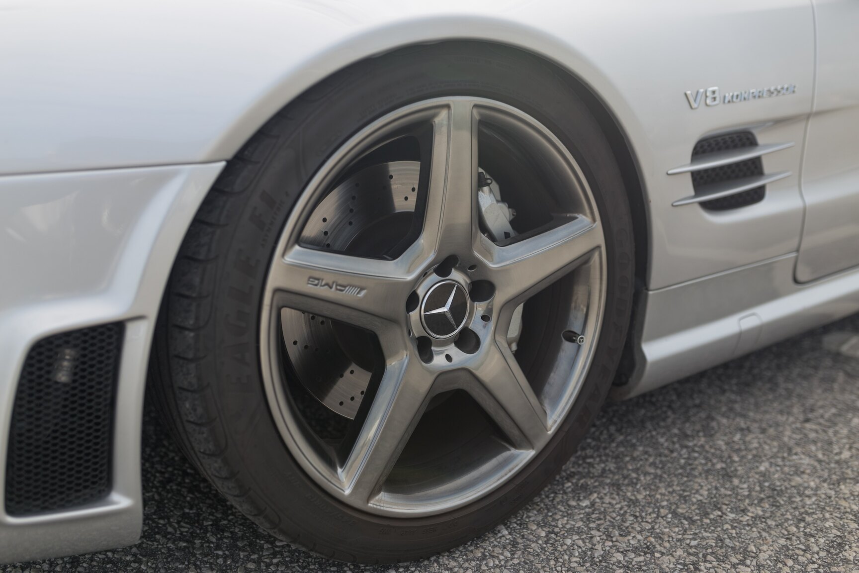Exteriörbild på 2002 Mercedes-Benz SL55 AMG