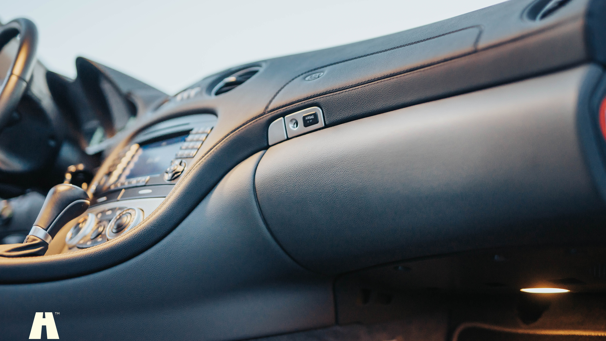 Innenraumfoto von 2006 Mercedes Benz SL350 (12)