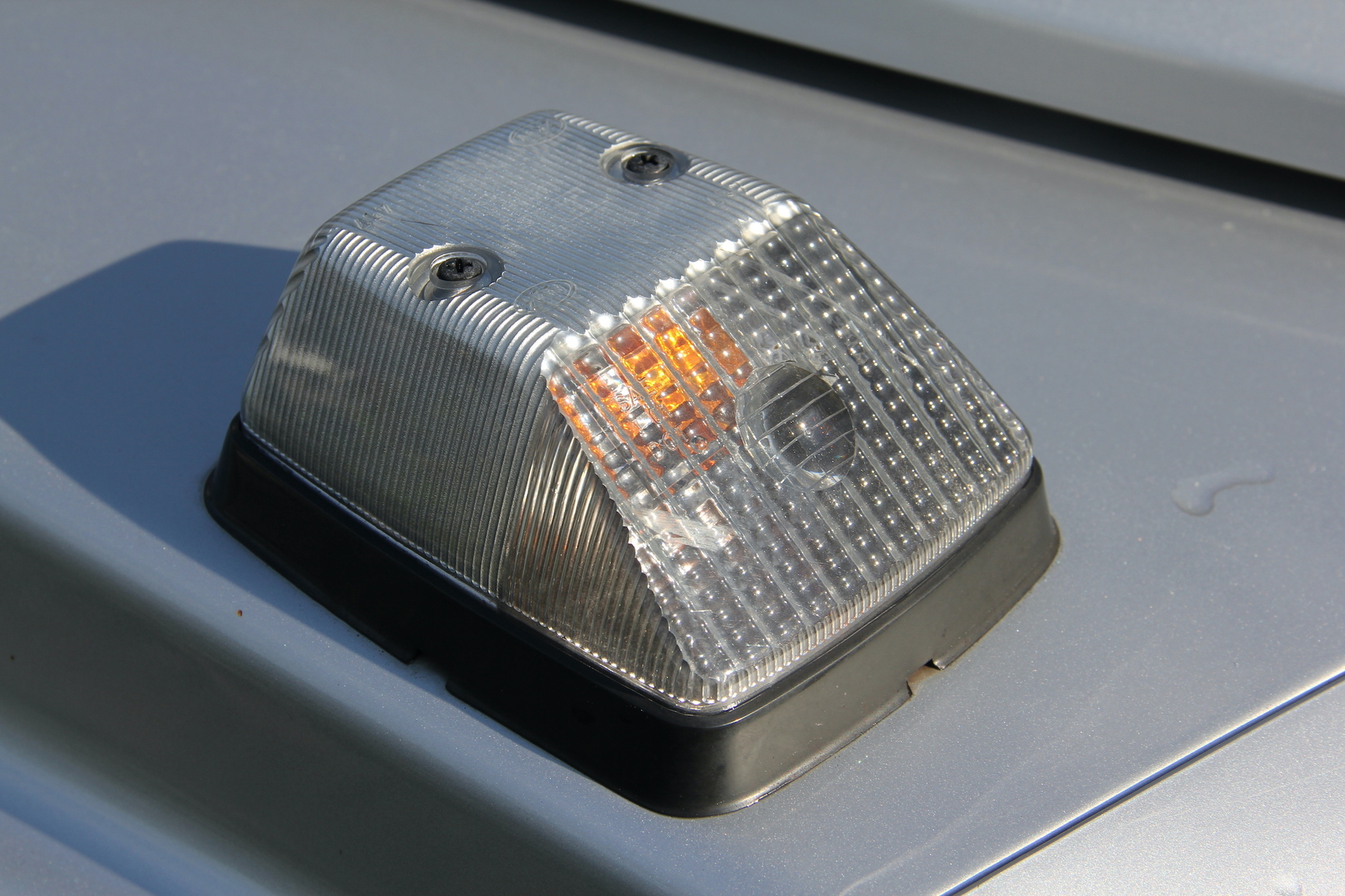 Exterior image of 2002 Mercedes-Benz G 500 (26)