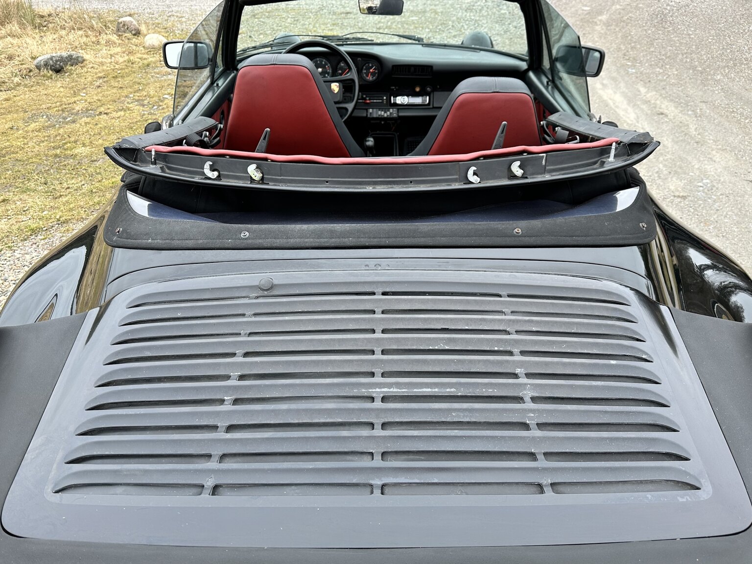 Exteriörbild på 1972 Porsche 911 T (24)