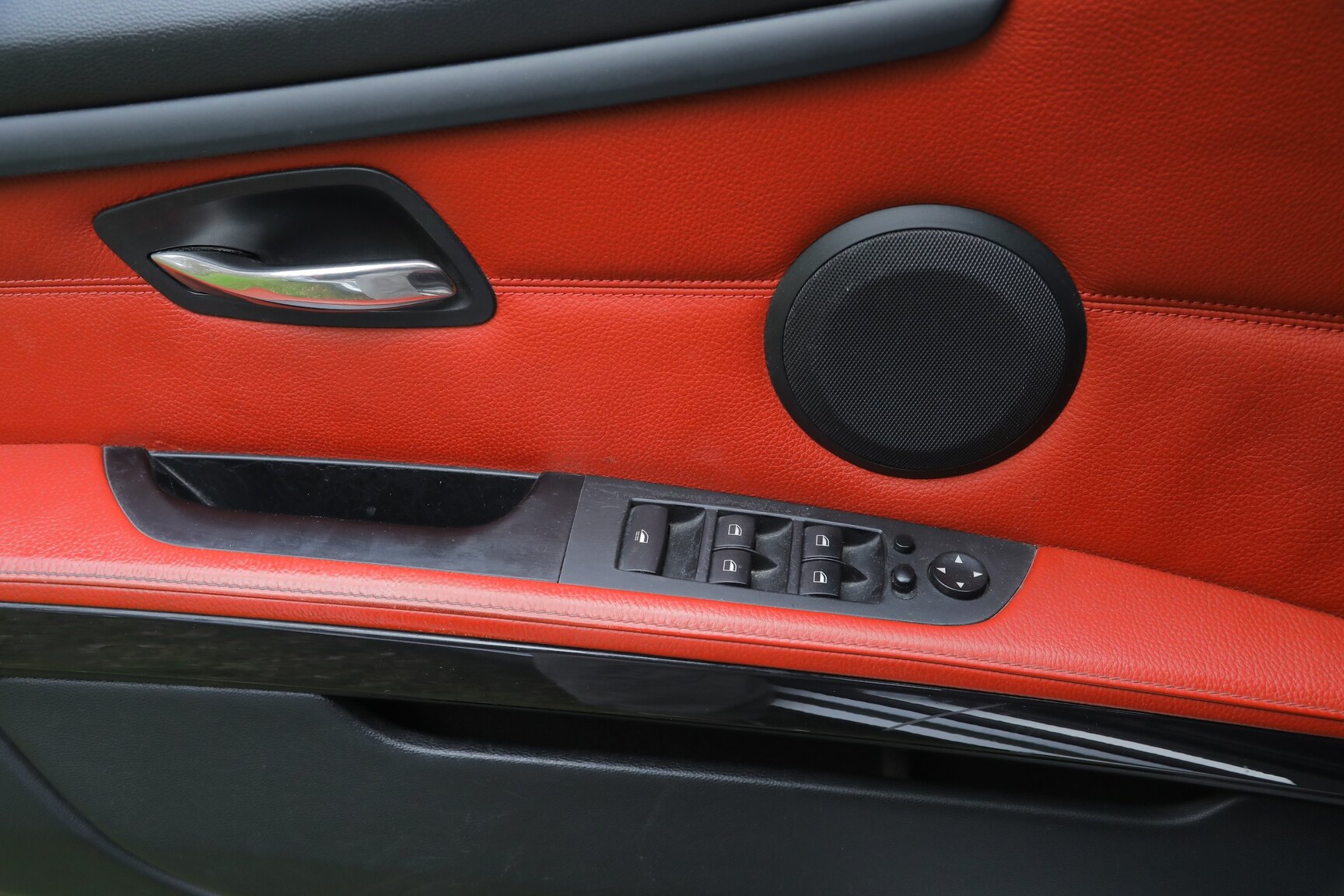 Interior image of 2008 BMW 325D Cabriolet