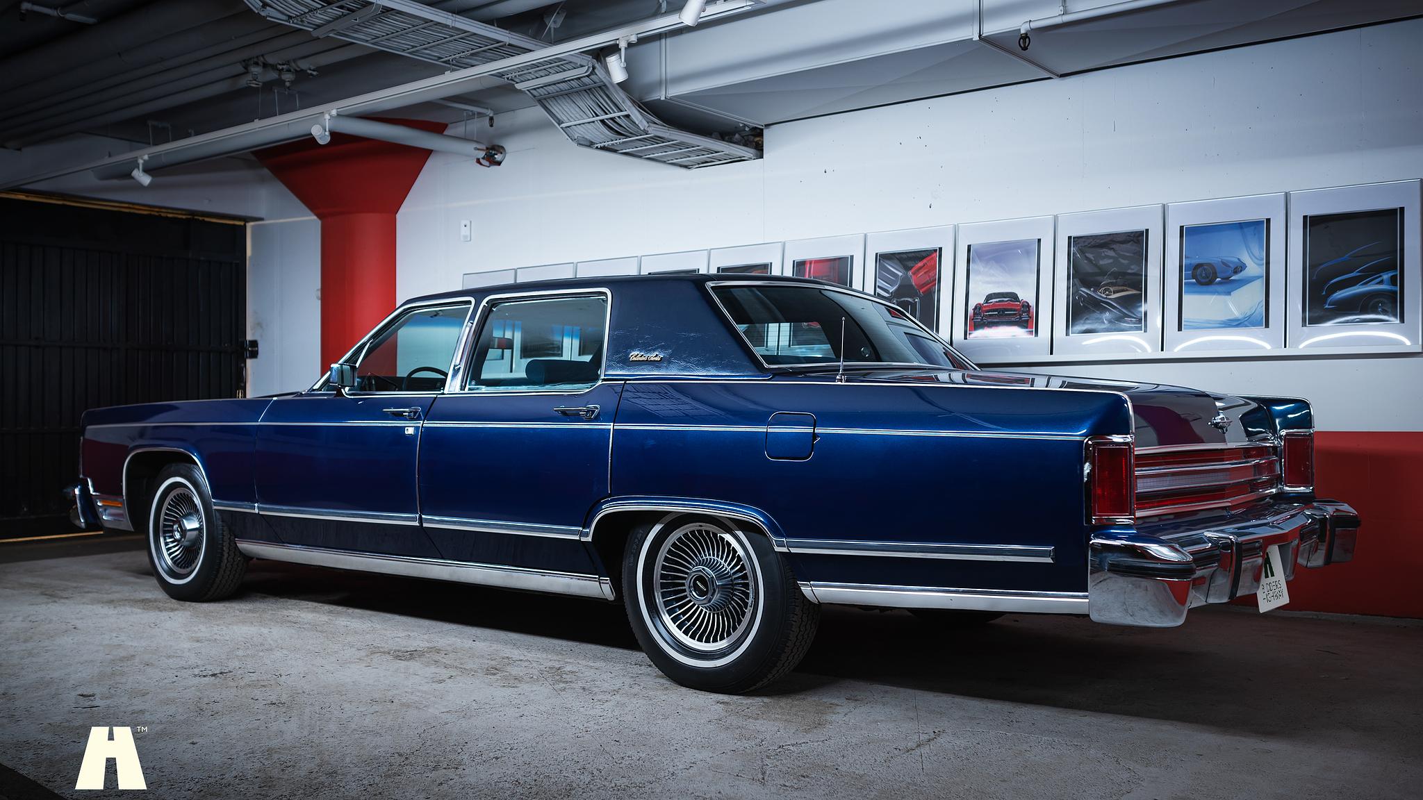 Exteriörbild på 1979 Lincoln Continental (7)