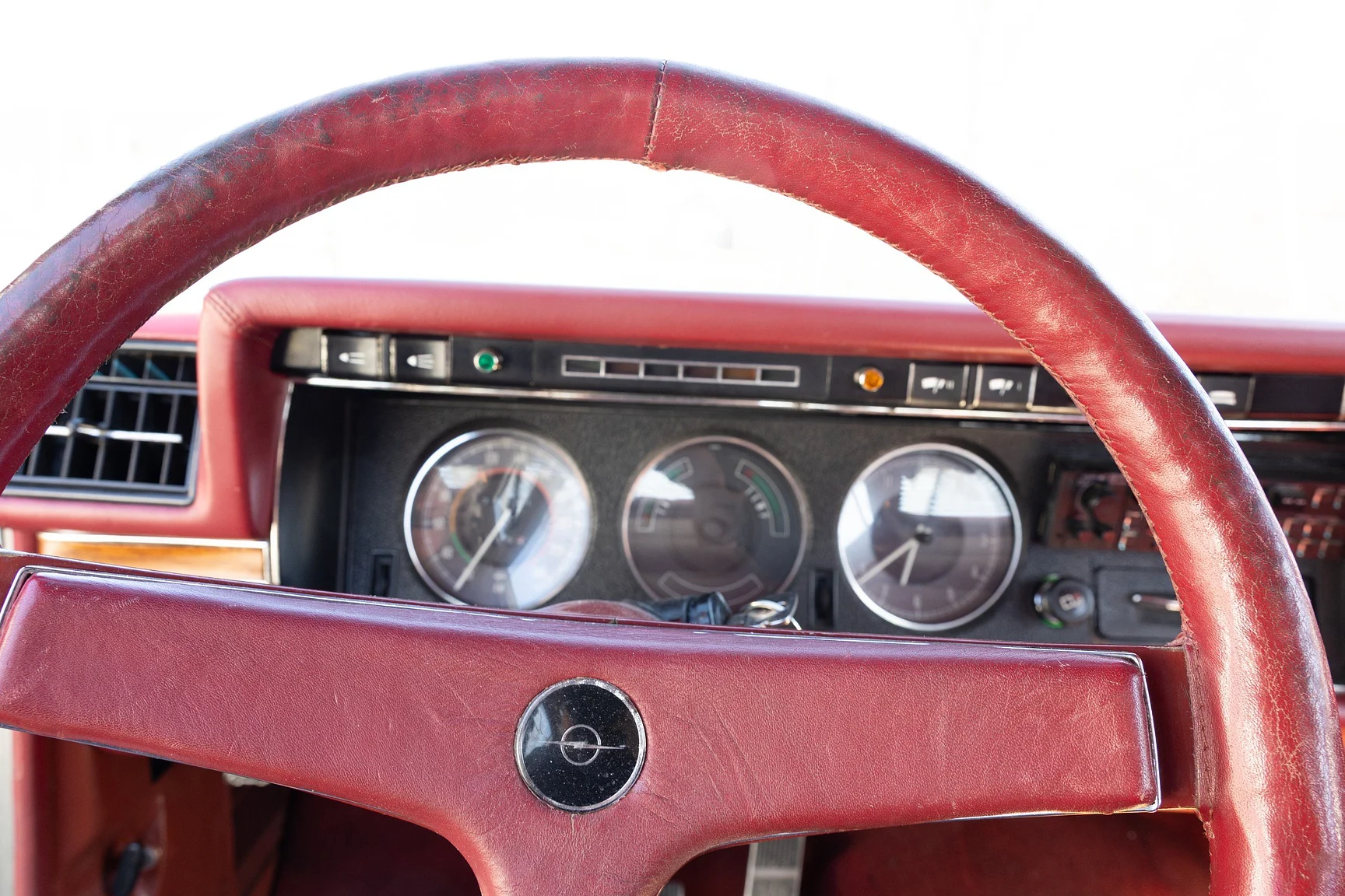 Interior image of 1970 Opel Admiral Admiral (30)