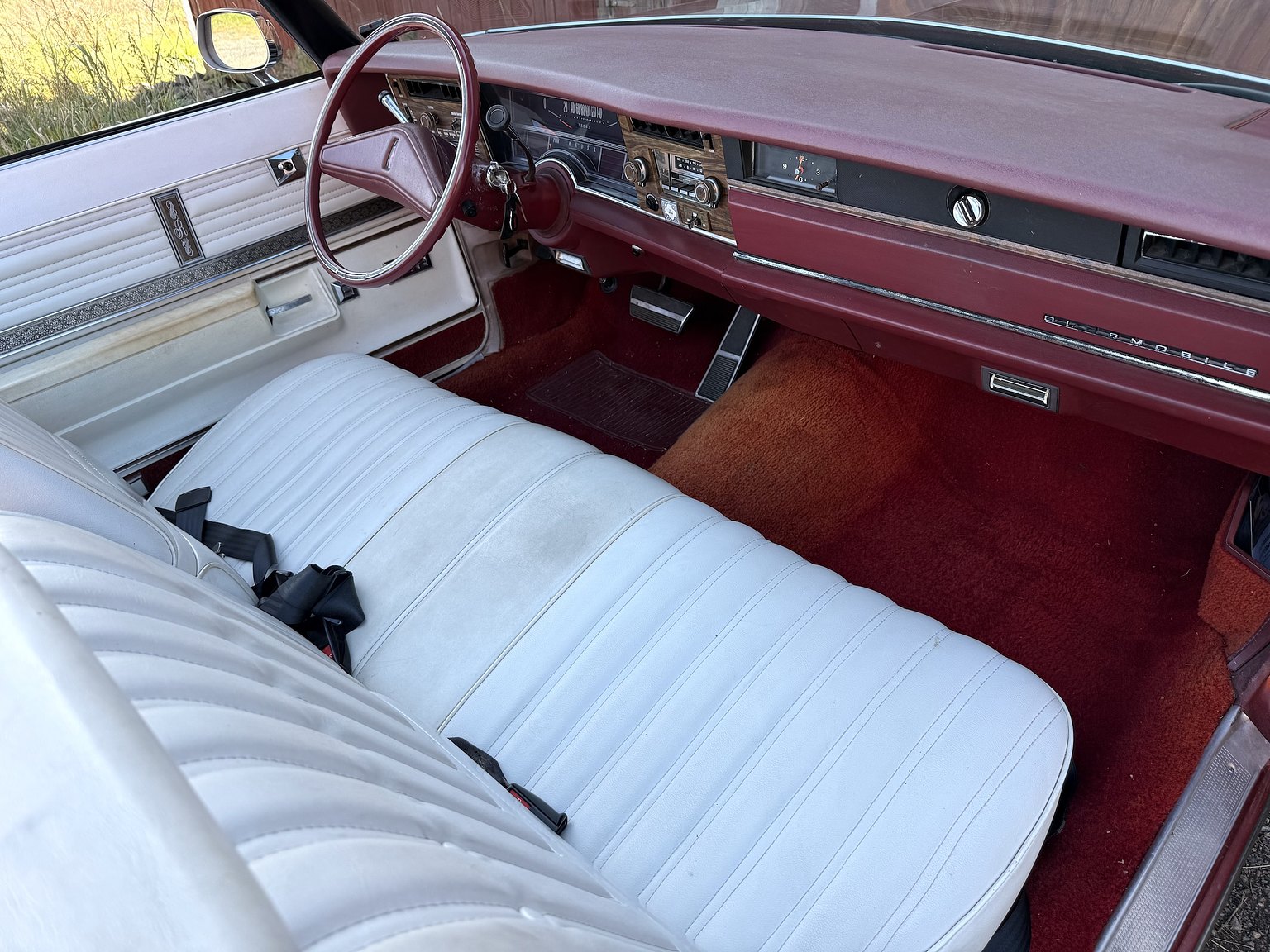 Interiörbild 1975 Oldsmobile Delta 88