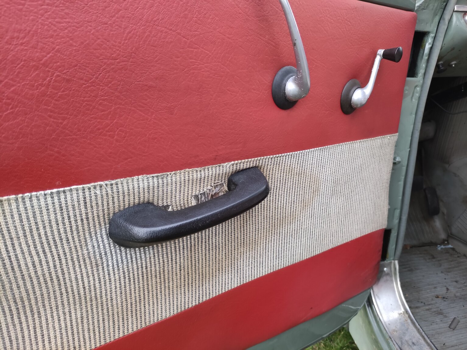 Interior image of 1960 Volvo P210 Duett