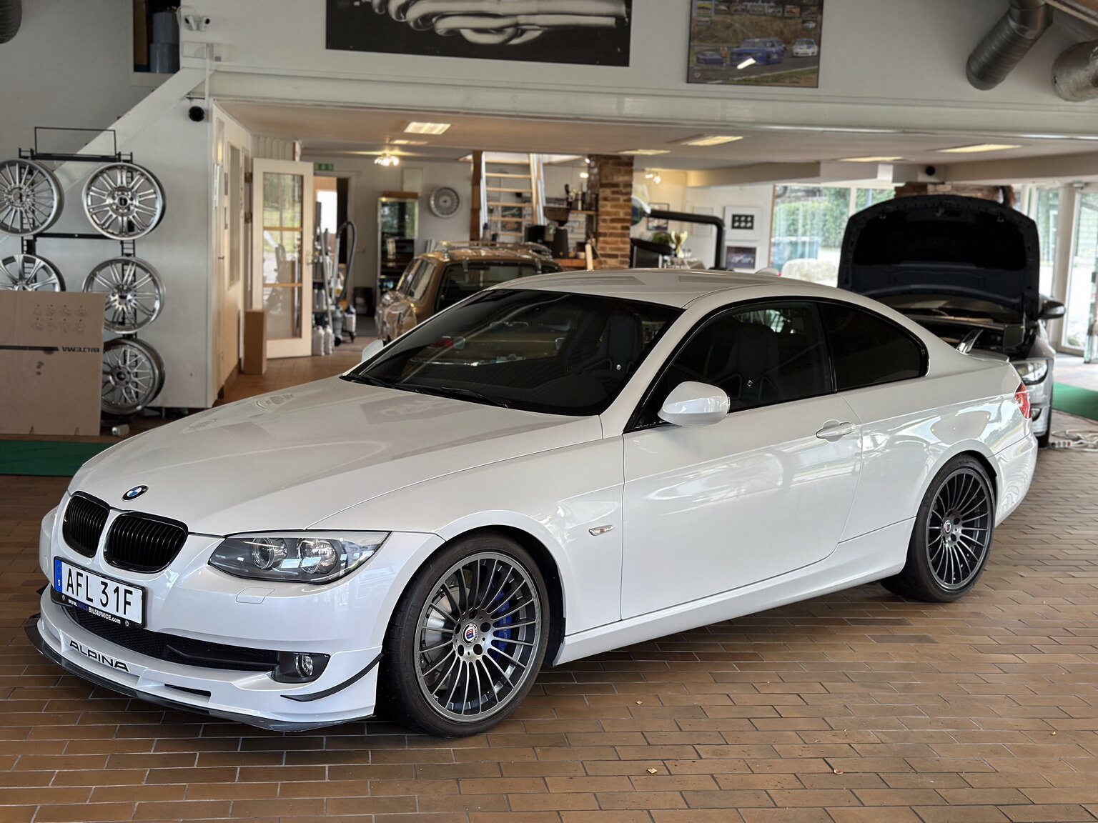 Exterior image of 2012 ALPINA B3 GT3 Switch-Tronic