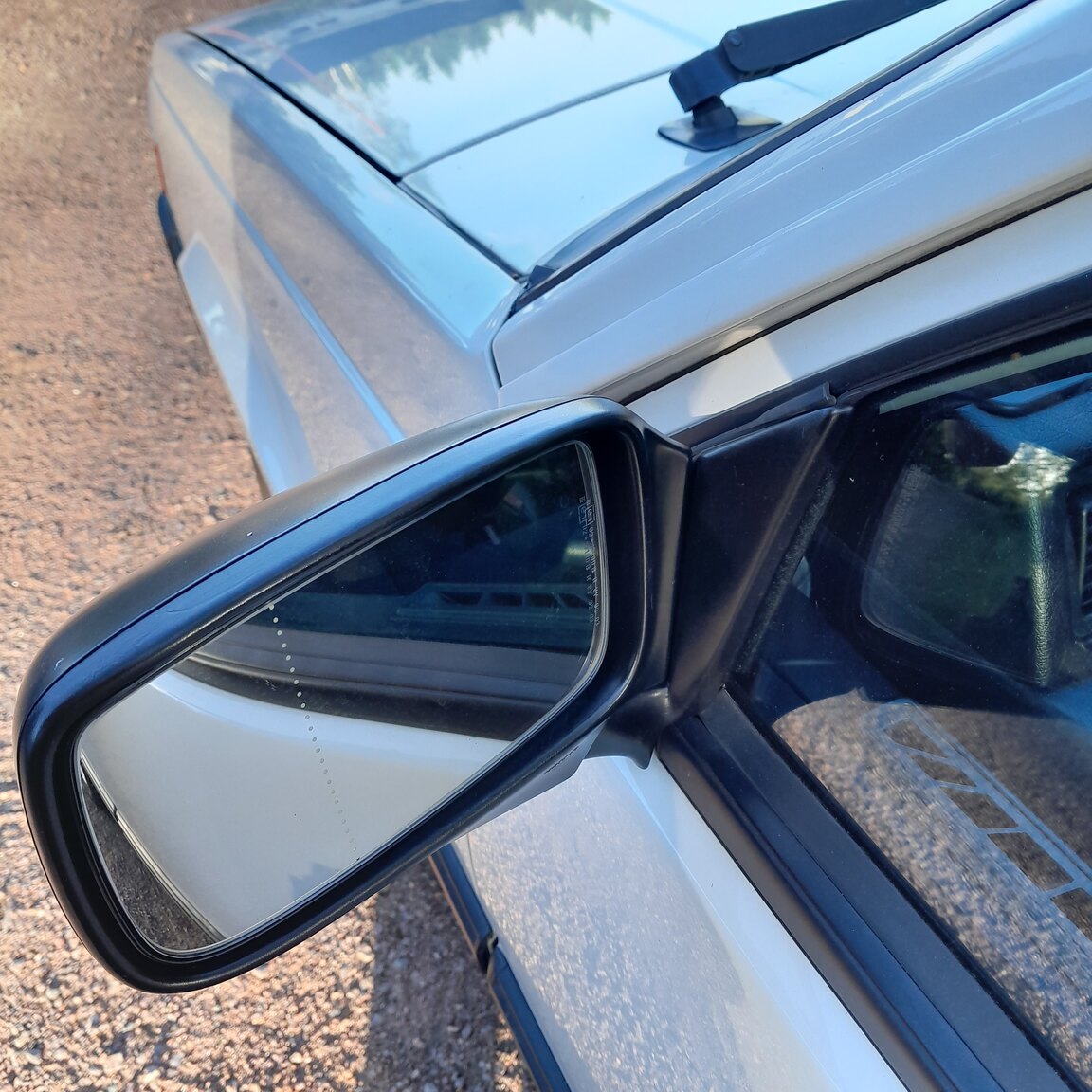 Exteriörbild på 1992 Volvo 944 GL SE