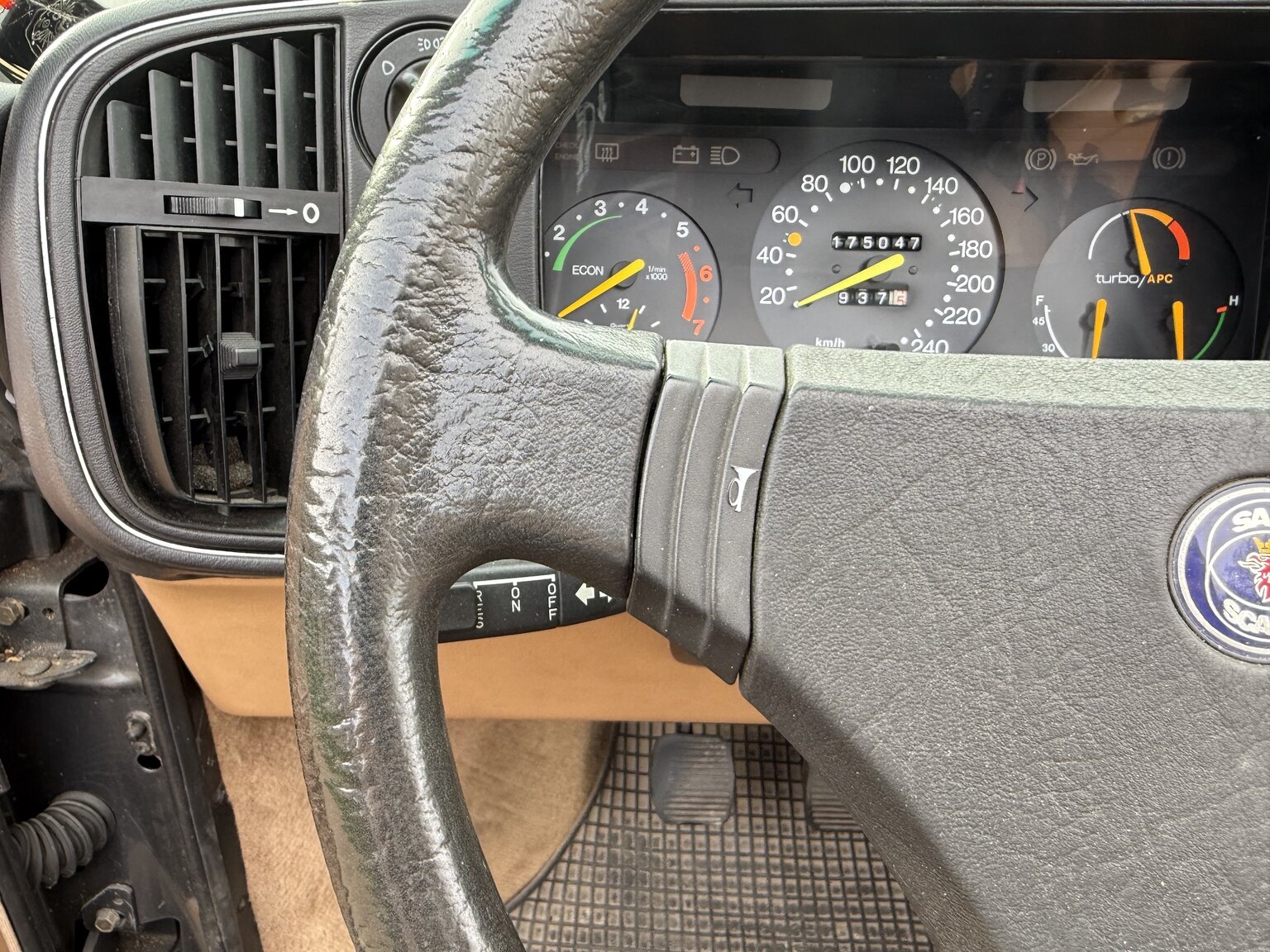Interior image of 1987 SAAB 900 Cabriolet 2.0 Turbo T16
