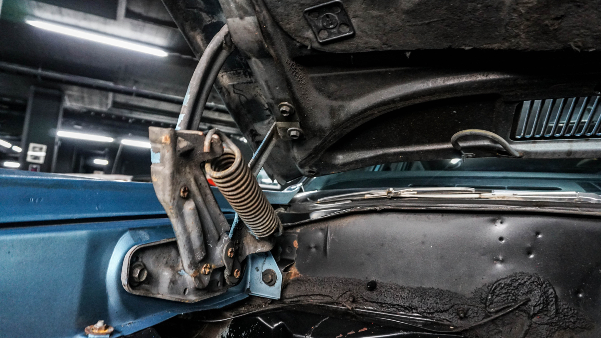 Image of 1968 Oldsmobile Vista Cruiser mechanics