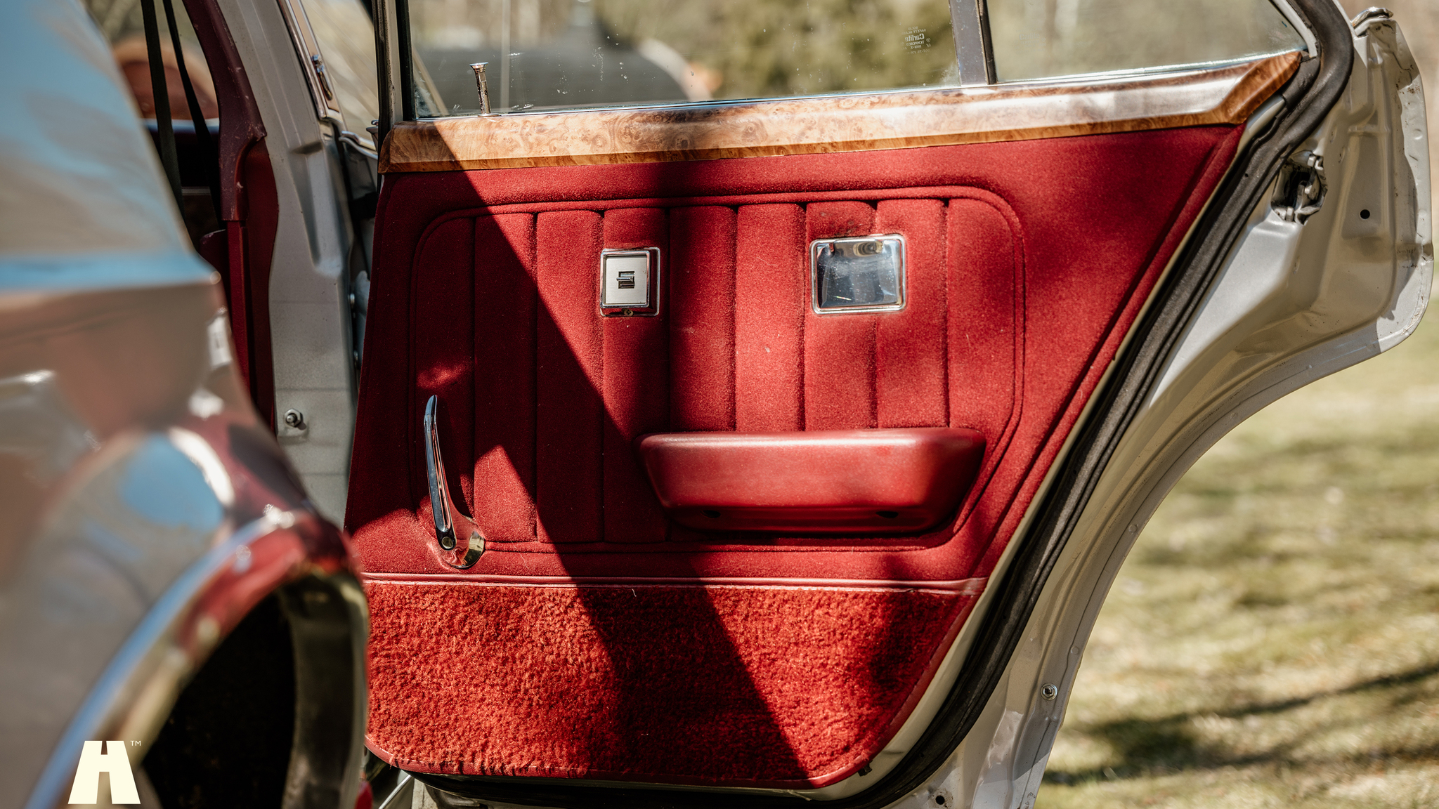 Interior image of 1976 Ford Mercury Monarch Ghia (32)