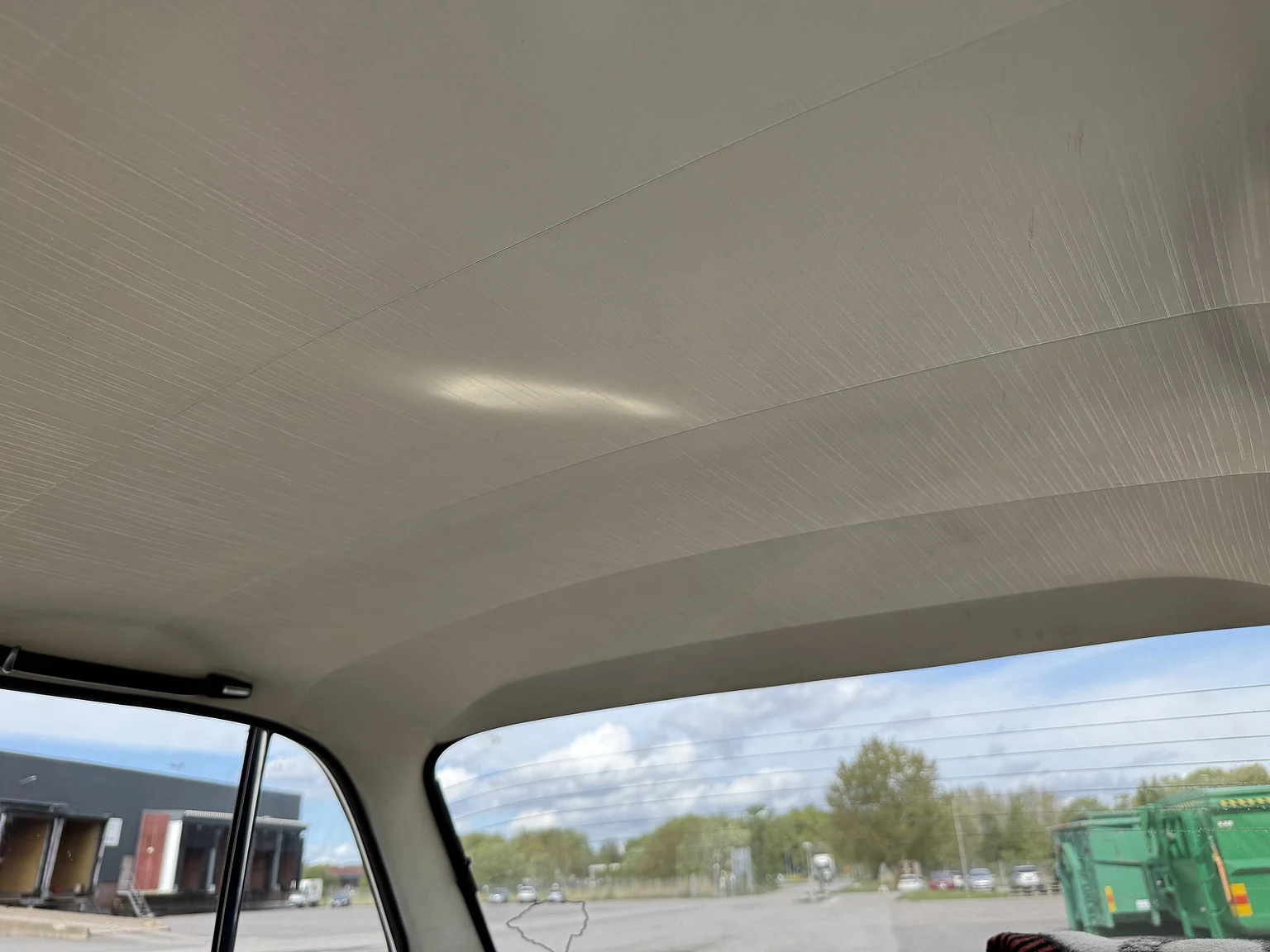 Innenraumfoto von 1970 BMW New Class 4-dörrars Sedan (5)