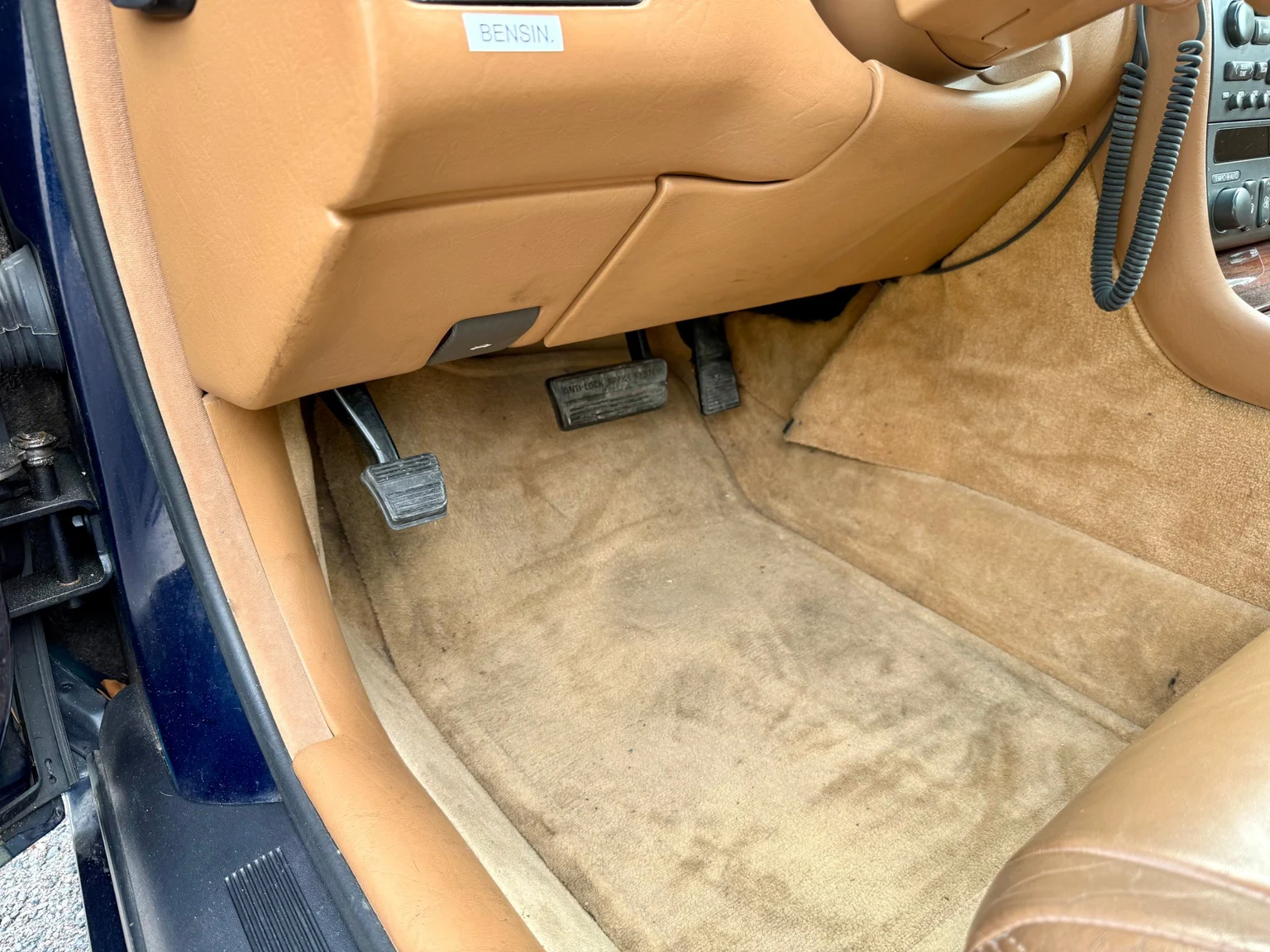 Innenraumfoto von 1997 Cadillac STS Seville 4.6 V8 (8)