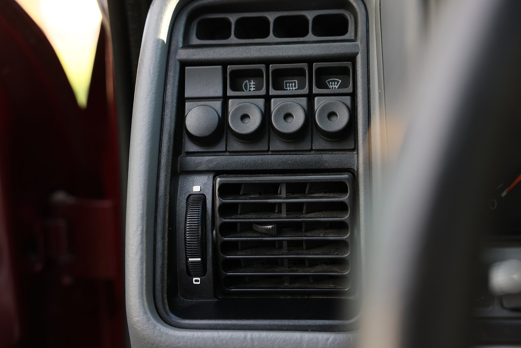 Interior image of 1991 Ford Sierra Sedan 2.0 i 4x4 
