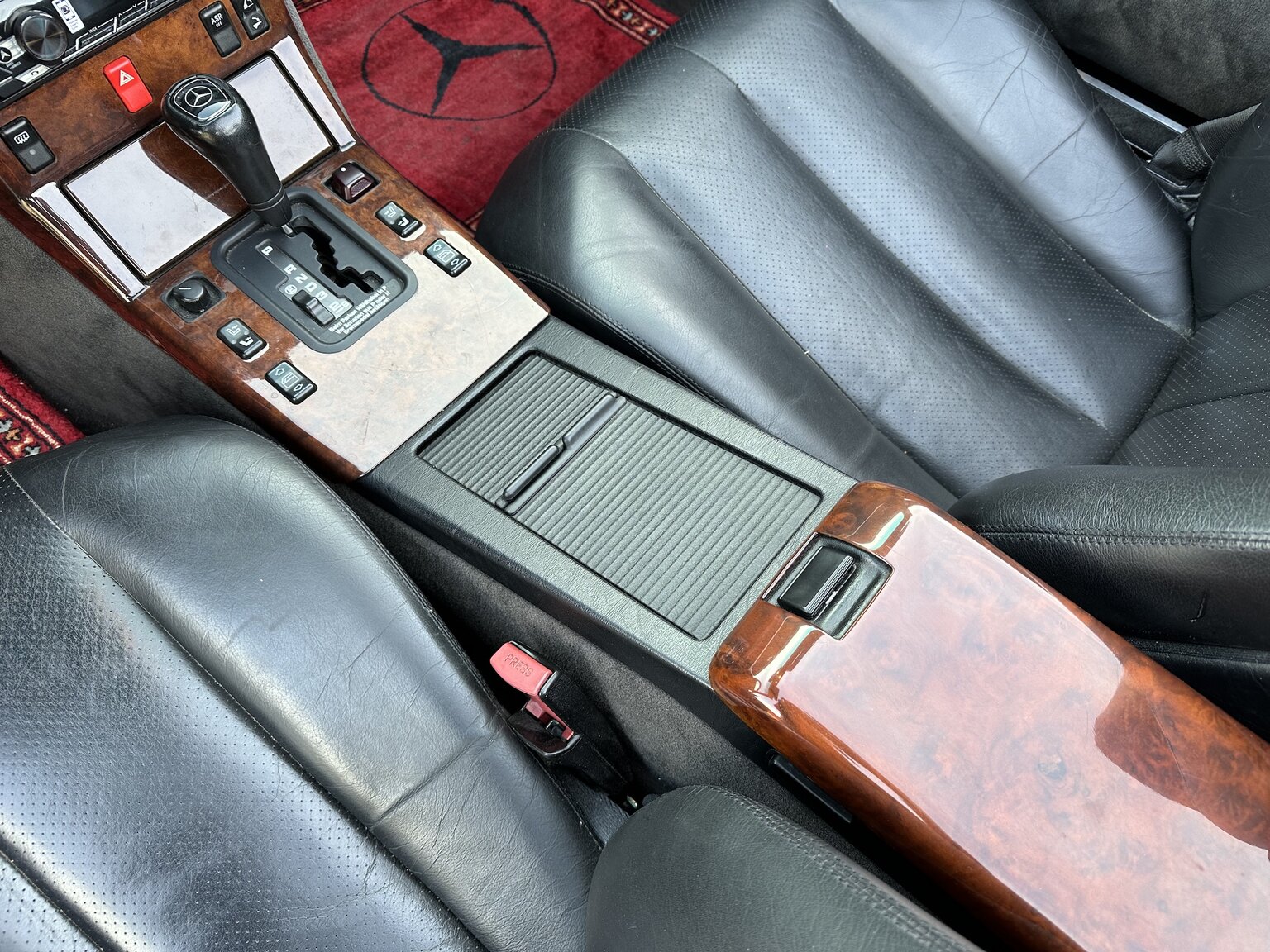 Interiörbild 1995 Mercedes-Benz SL 500