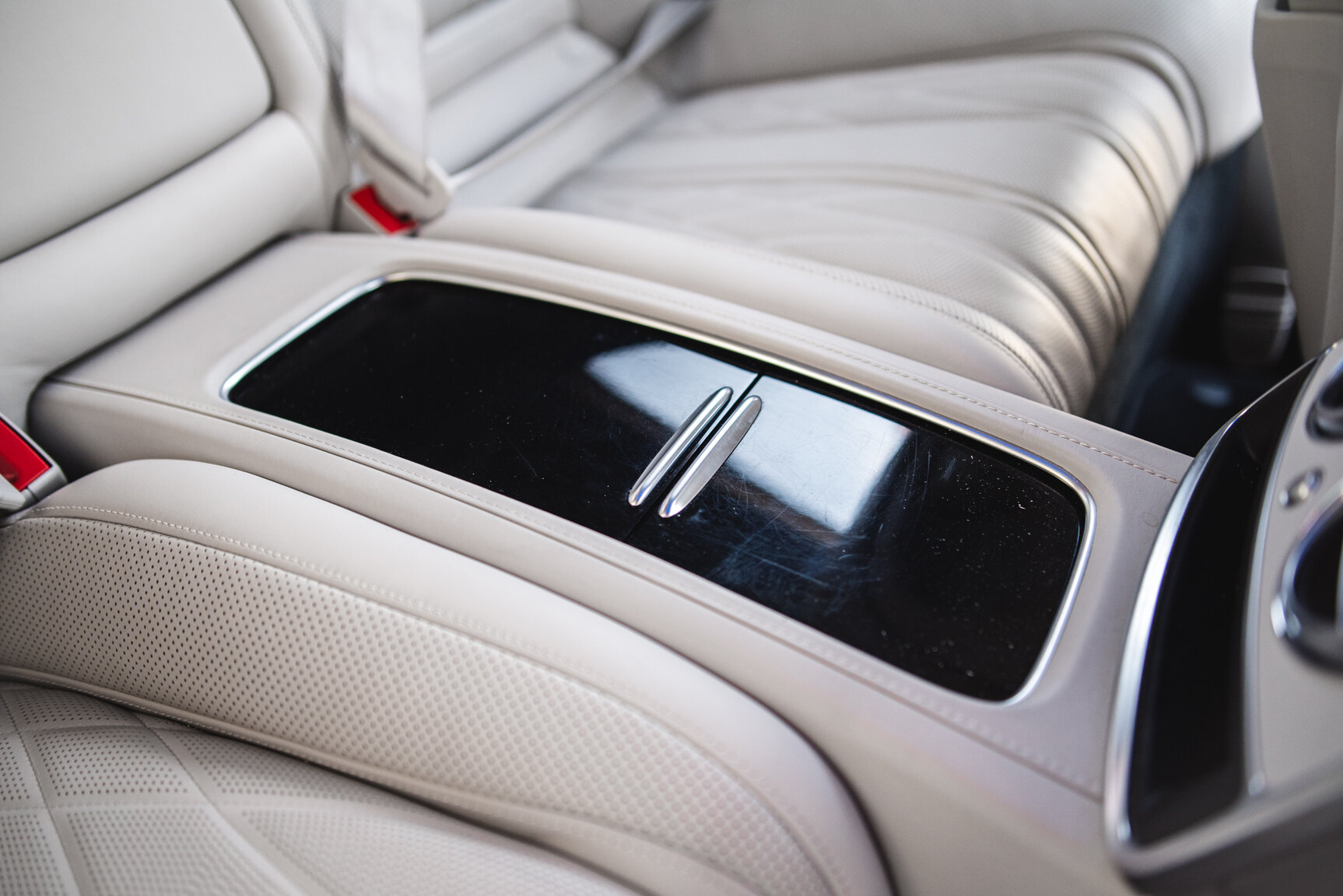 Interior image of 2016 Mercedes-Benz S63 AMG 4MATIC Coupé