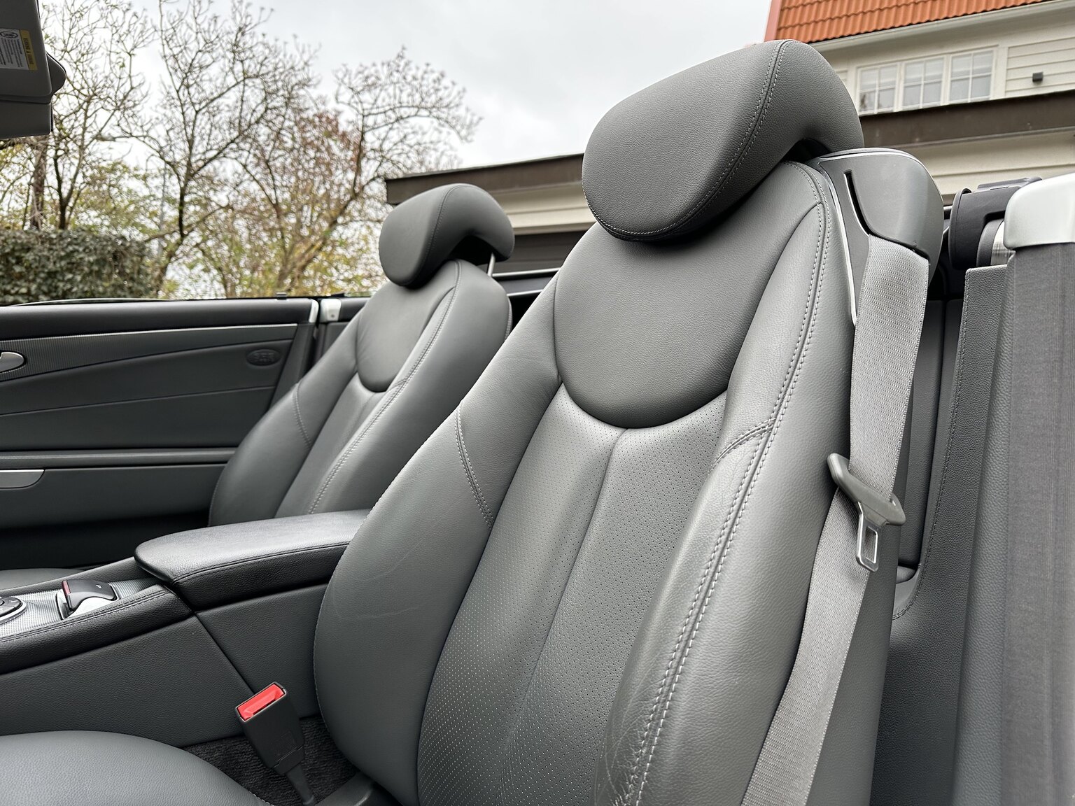 Interiörbild 2005 Mercedes-Benz SL 350