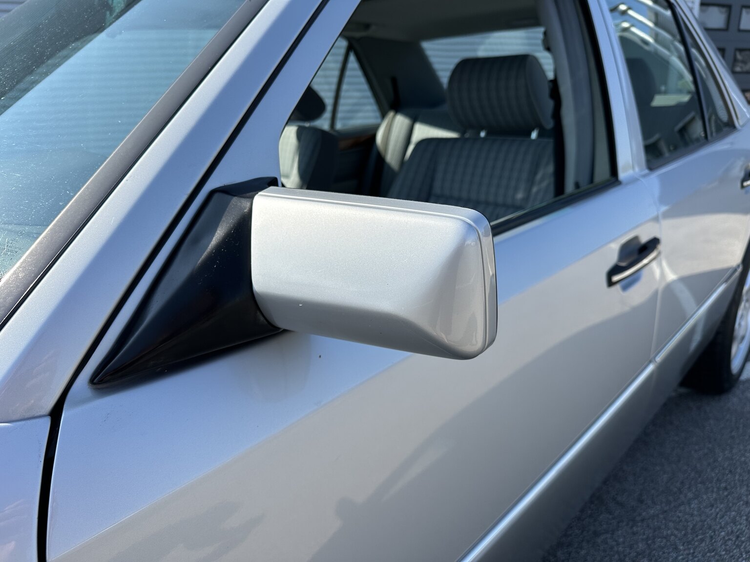 Exteriörbild på 1992 Mercedes-Benz 250D