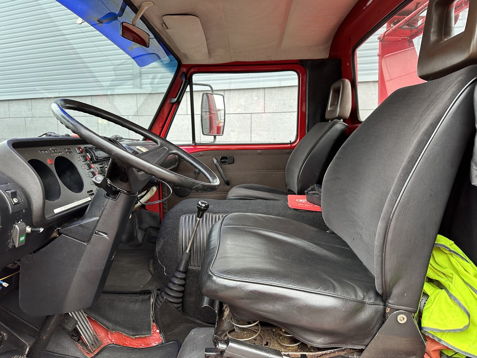 Interiörbild 1983 Volkswagen LT46 bärgare (2)