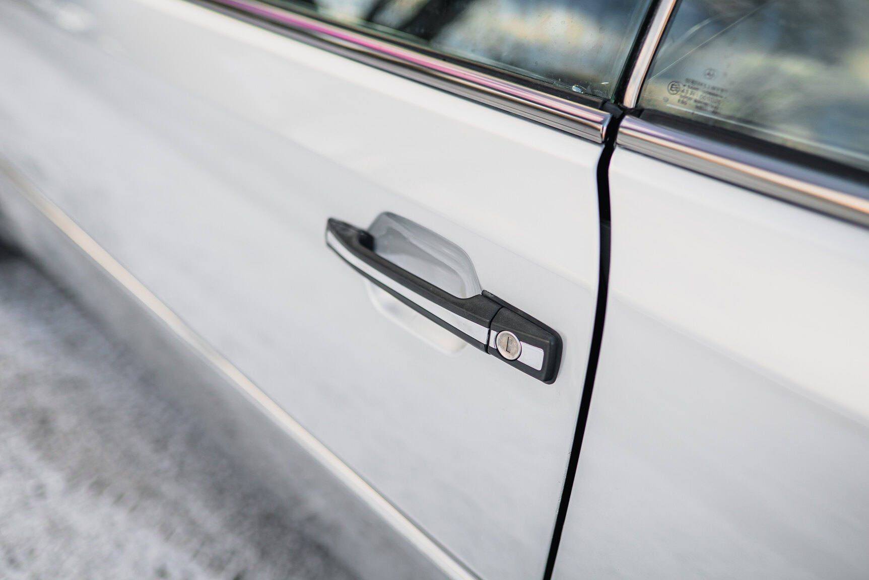 Exteriörbild på 1992 Mercedes-Benz 300CE-24V