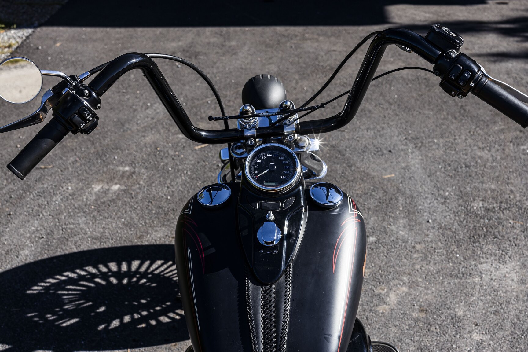 Exteriörbild på 2008 Harley-Davidson Cross Bones (custom)