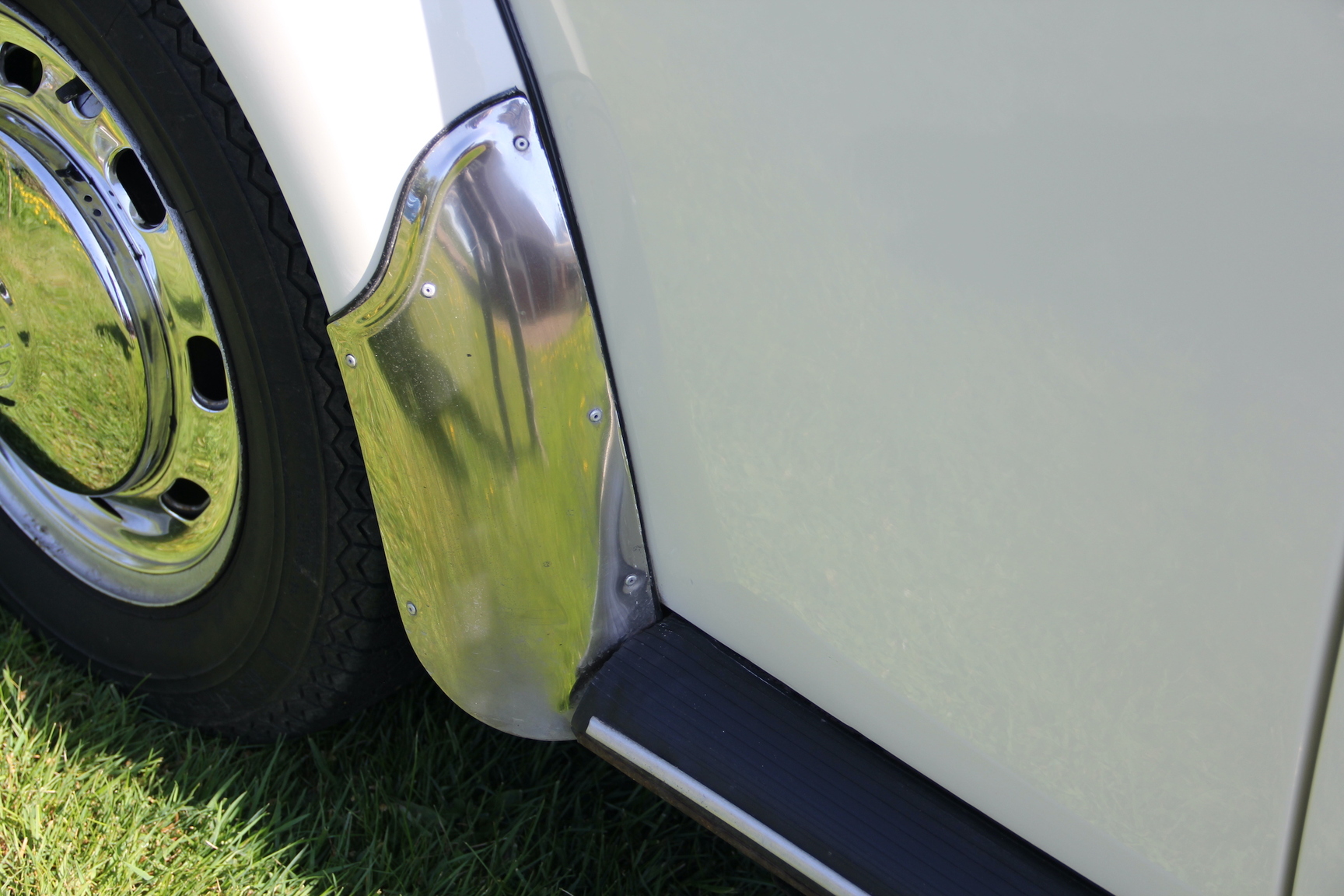 Exteriörbild på 1974 Volkswagen Beetle 1303 S (45)