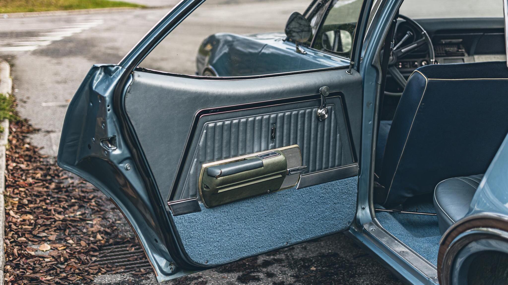 Innenraumfoto von 1968 Oldsmobile Vista Cruiser