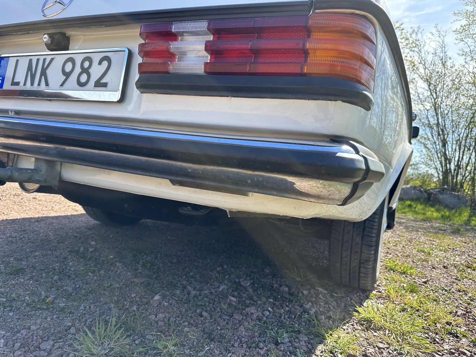 Exterior image of 1985 Mercedes-Benz 200