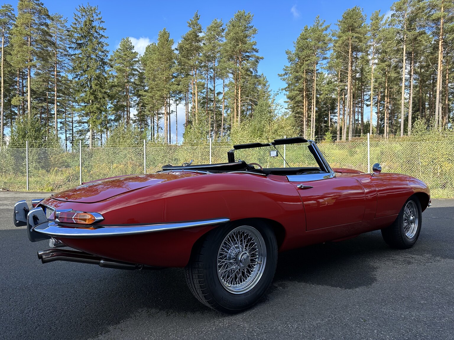 Aussenfoto 1965 Jaguar E-Type Series 1 (7)