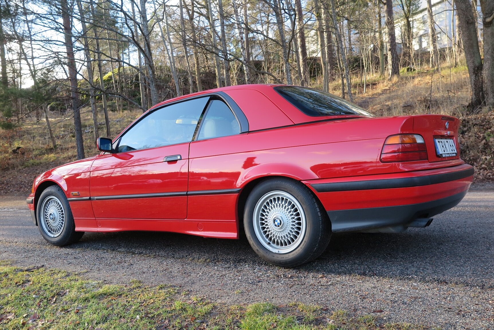 Exteriörbild på 1994 BMW 325iA Convertible