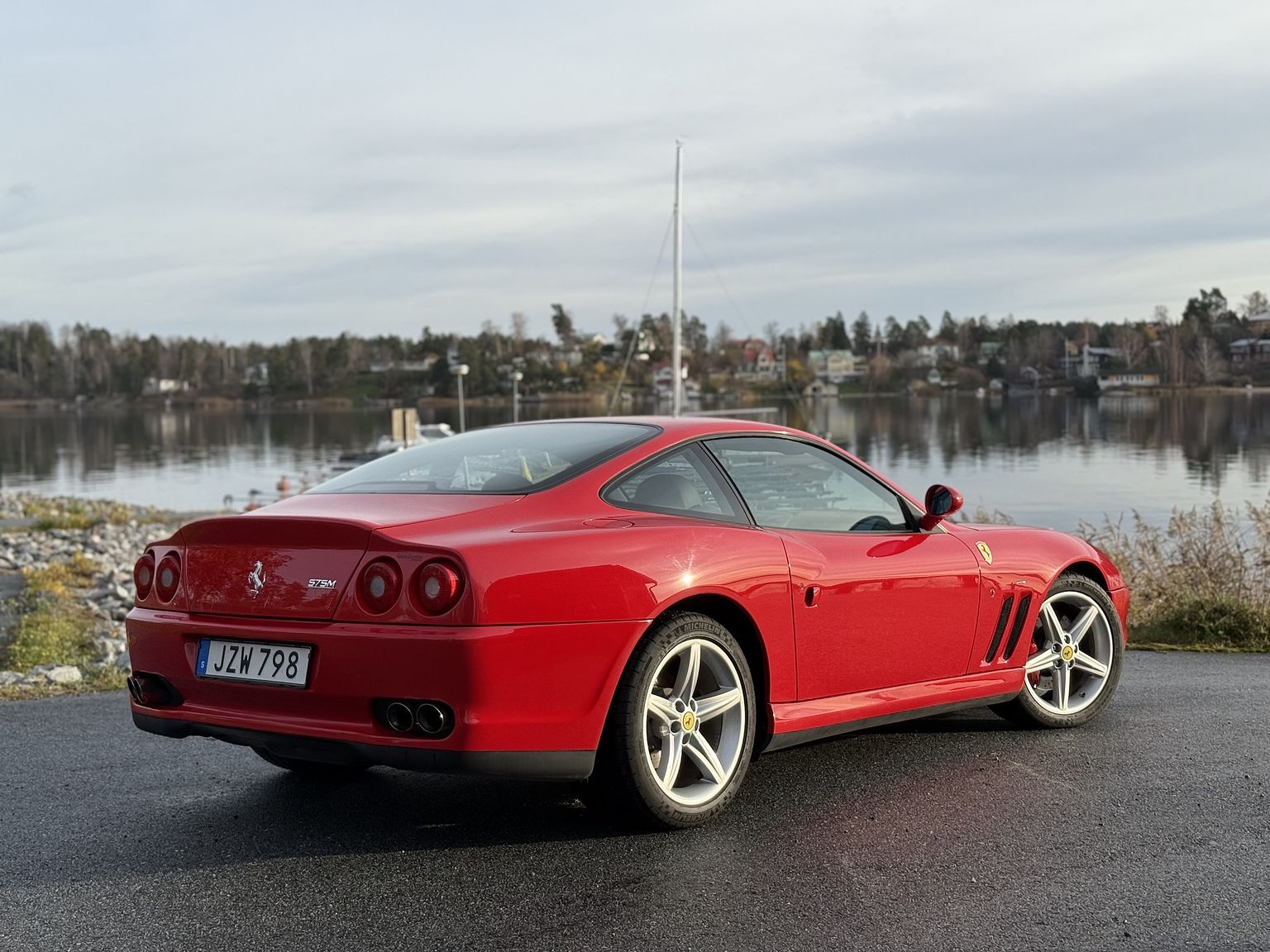 Aussenfoto 2003 Ferrari 575M Maranello