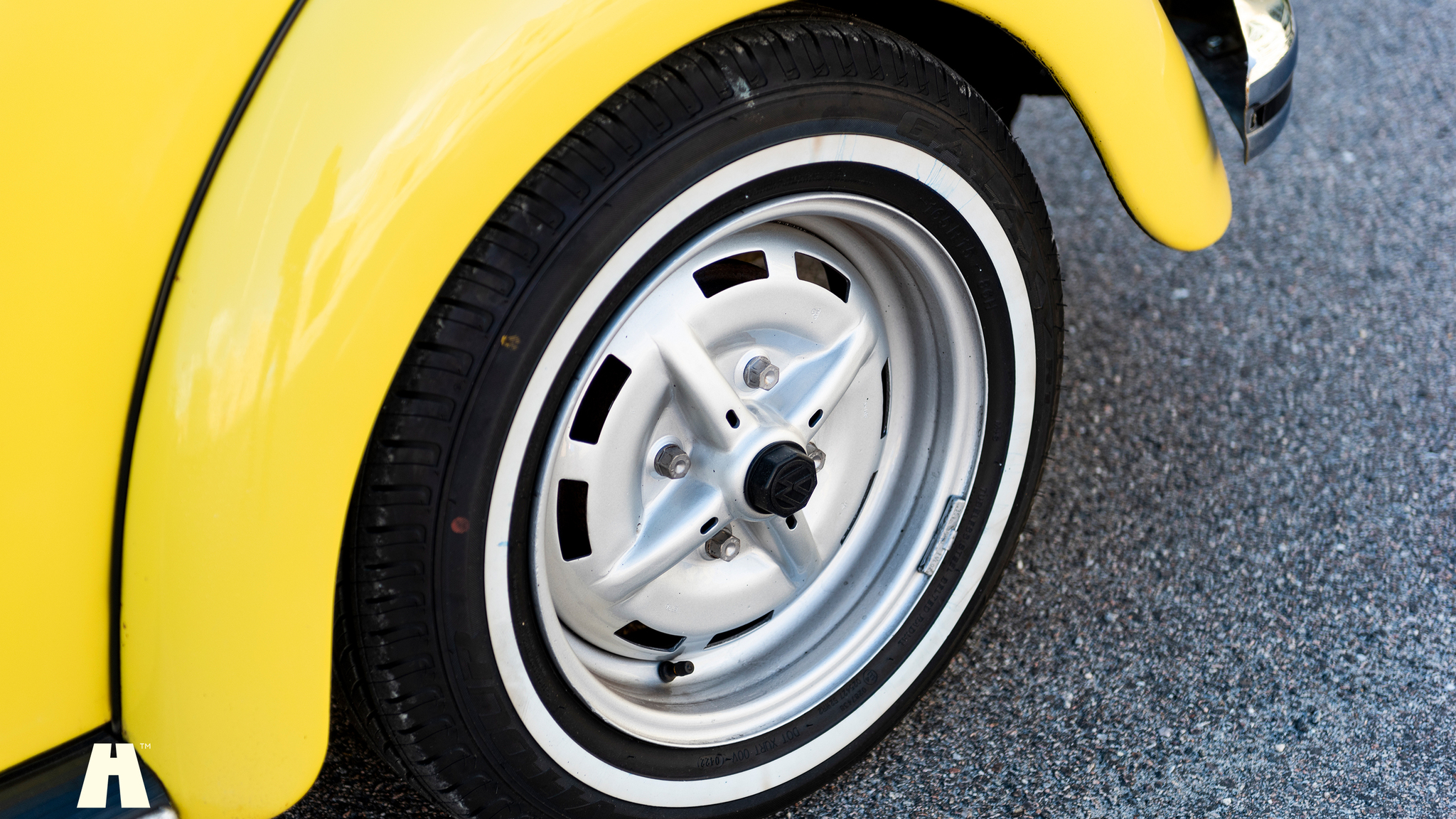 Exteriörbild på 1972 Volkswagen beetle cabriolet 1302 LS