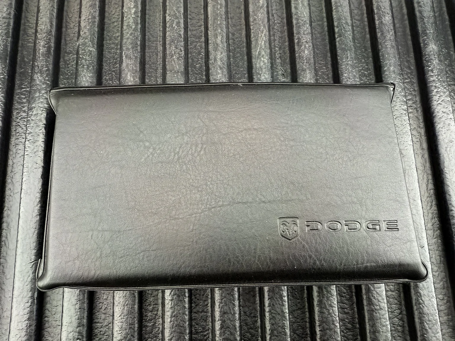 Dokumentation för 2005 Dodge RAM SRT-10 Regular Cab Manual  (2)