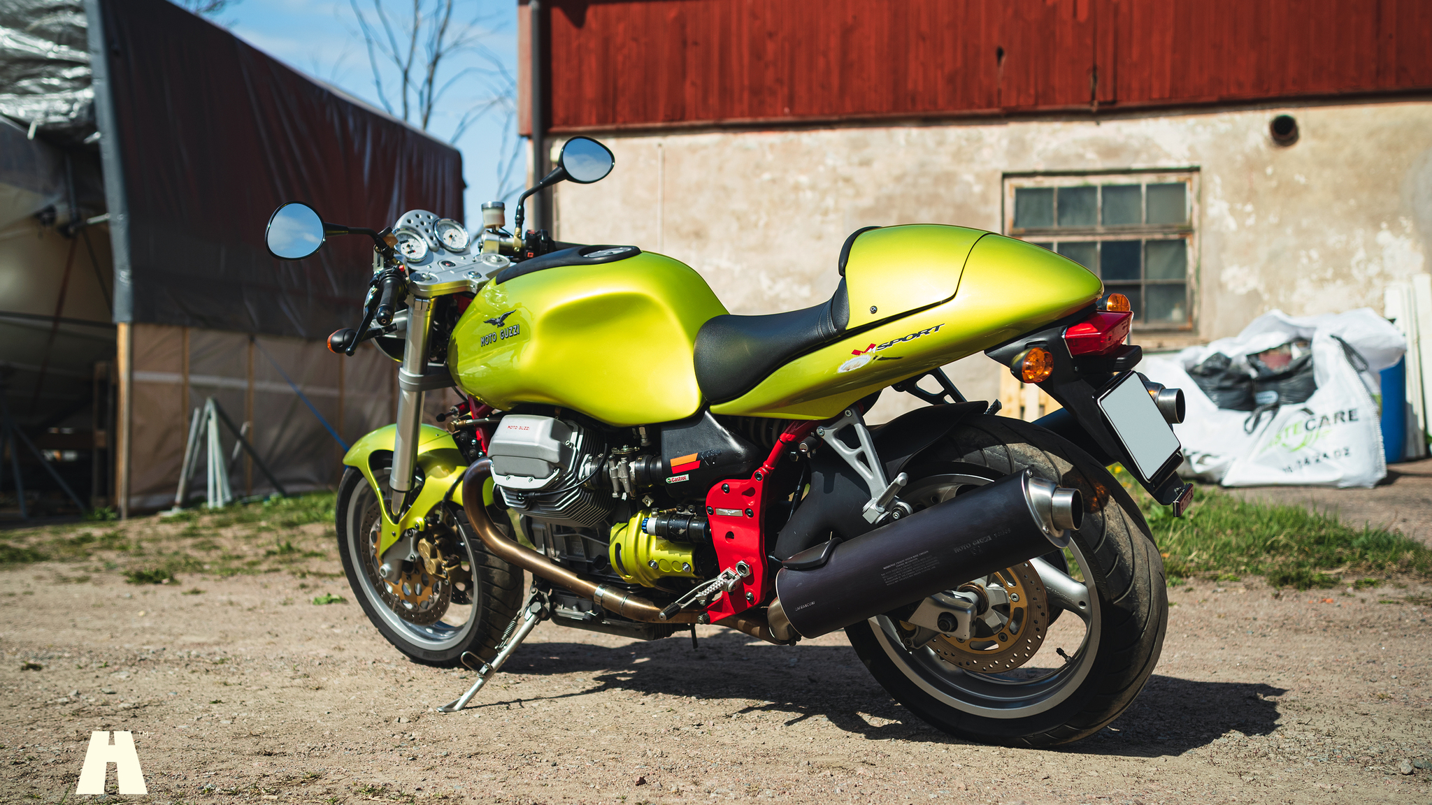 Exteriörbild på 2002 Moto Guzzi V11 Sport (3)