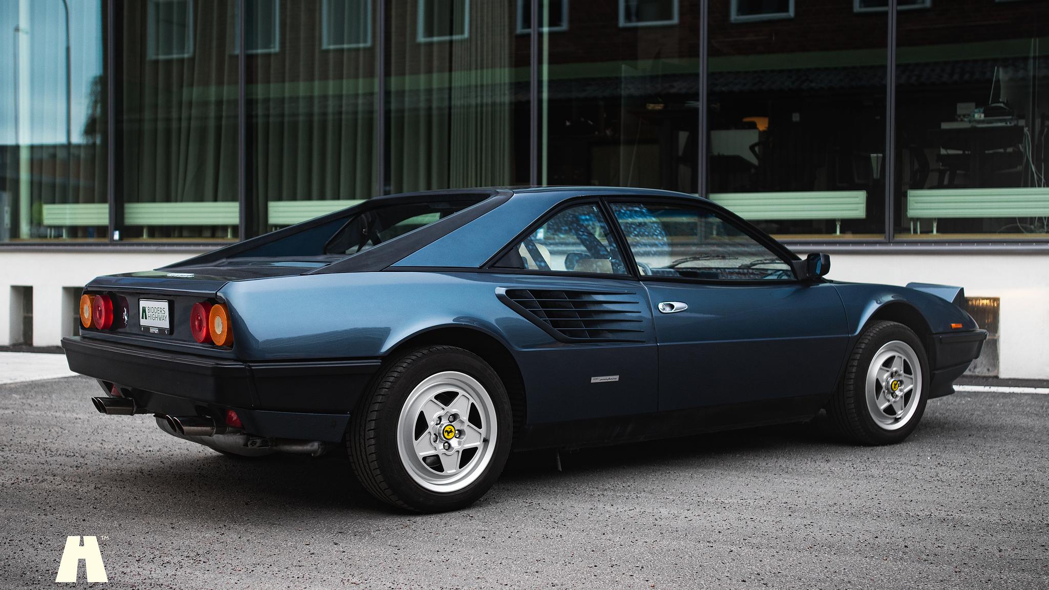Exteriörbild på 1985 Ferrari Mondial Quattrovalvole Design by Pininfarina (5)