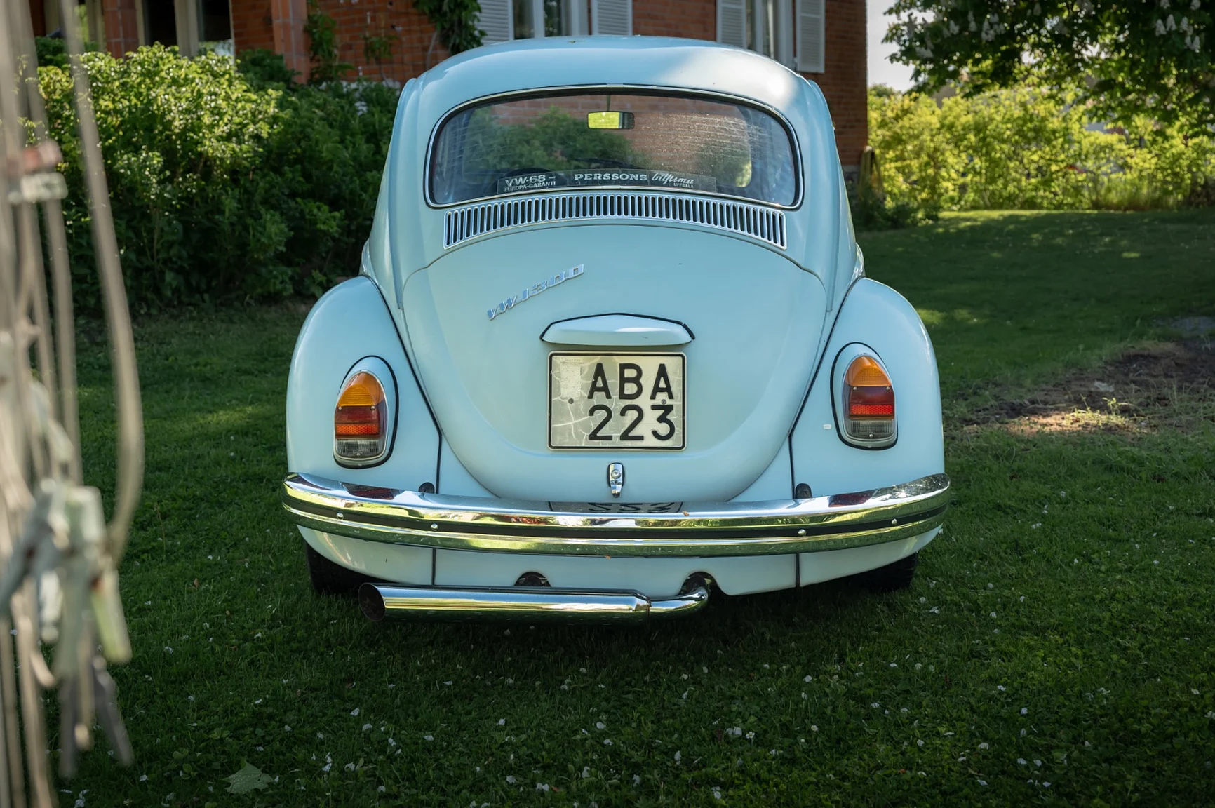 Exterior image of 1968 Volkswagen 1300 Type 11 (5)