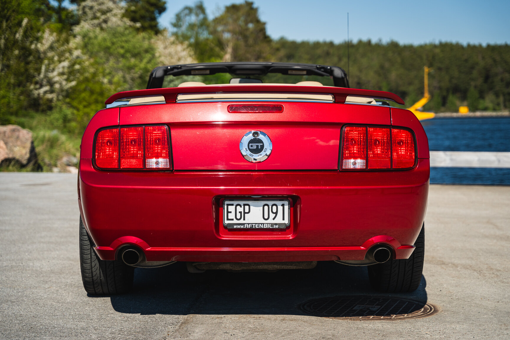 Exterior image of 2005 Ford Mustang GT Cabriolet