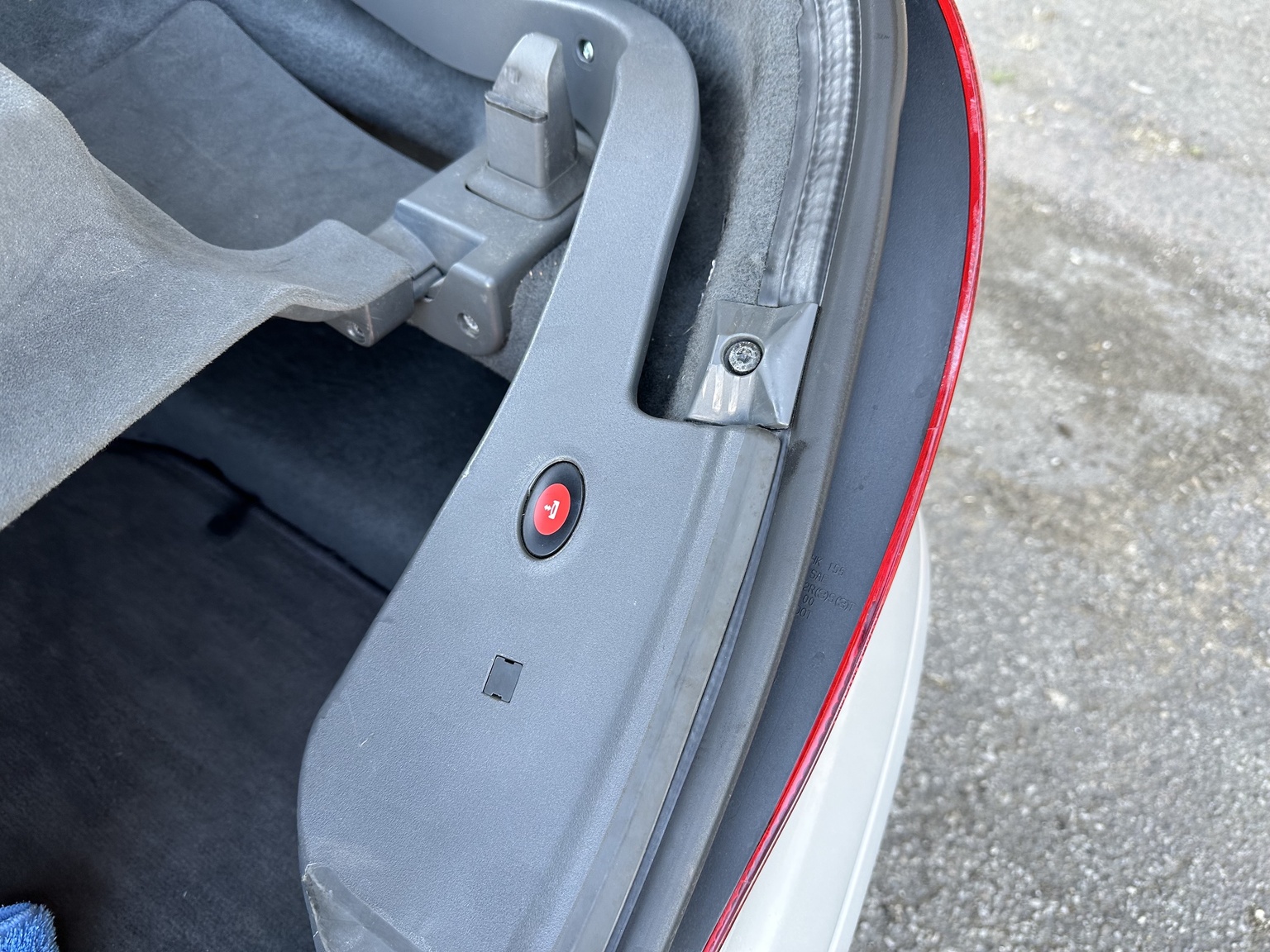 Innenraumfoto von 2002 Mercedes SL 500 (49)