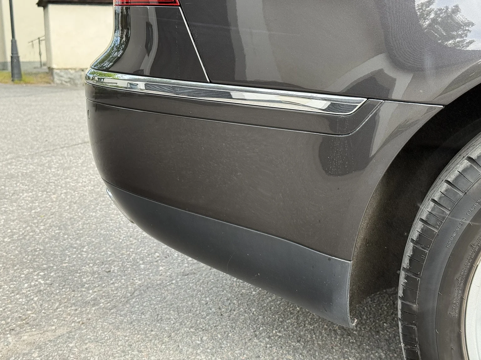 Exteriörbild på 2009 Volkswagen Phaeton W12 LWB Executive (39)